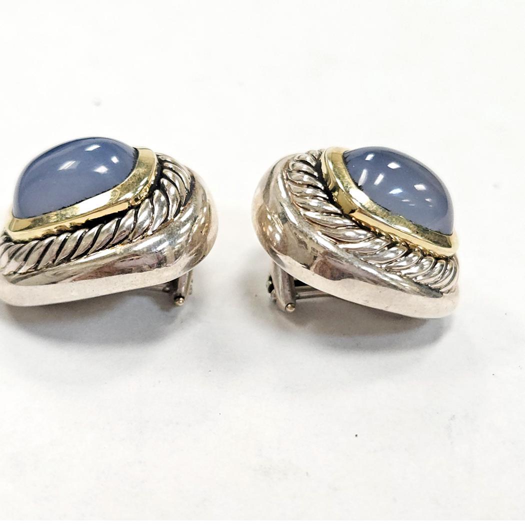 Cabochon David Yurman - Orecchini Albion con calcedonio cabochon - Argento e oro 14K in vendita