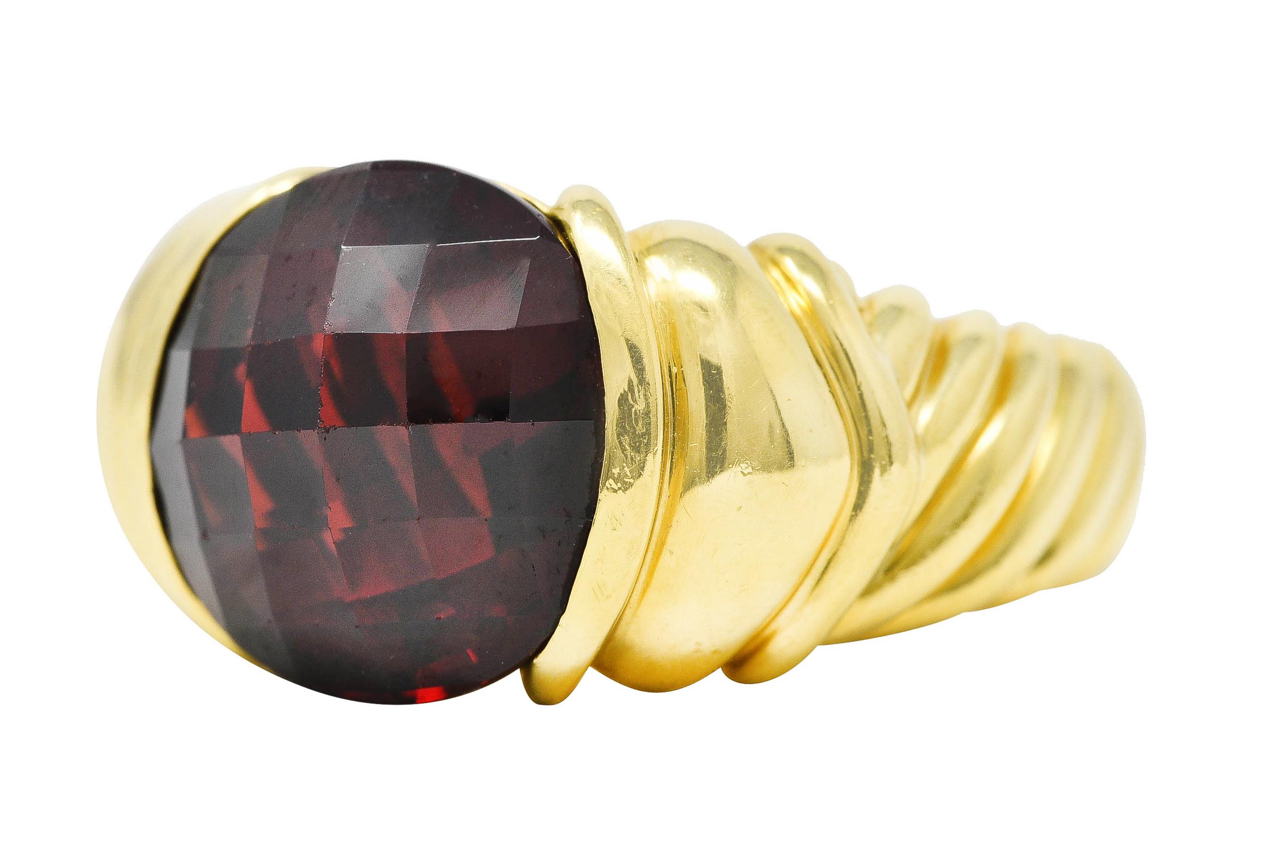 David Yurman Checkerboard Garnet 18 Karat Yellow Gold Classic Cable Ring In Excellent Condition In Philadelphia, PA