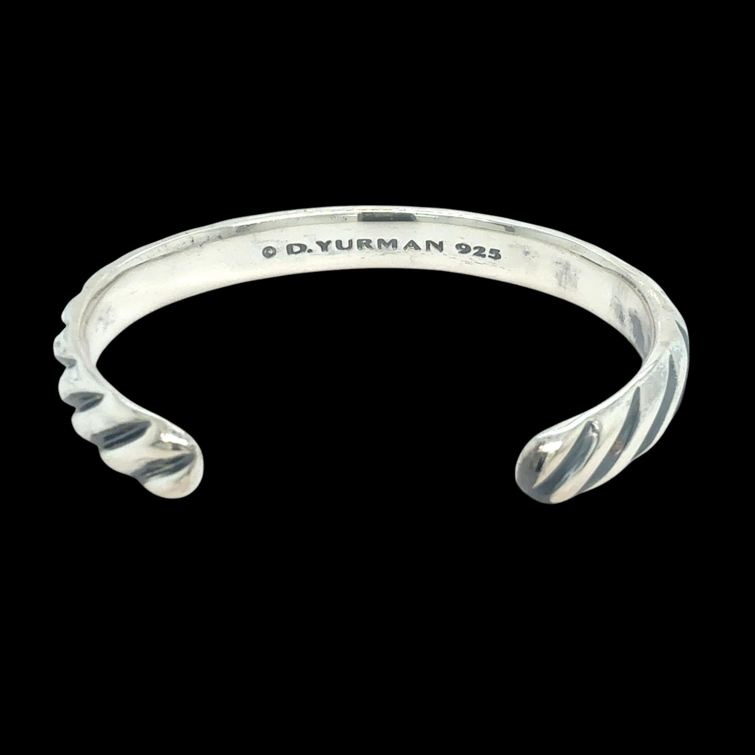 David Yurman, manchette à chevrons, taille M, ancienne propriété en argent sterling Pour femmes en vente