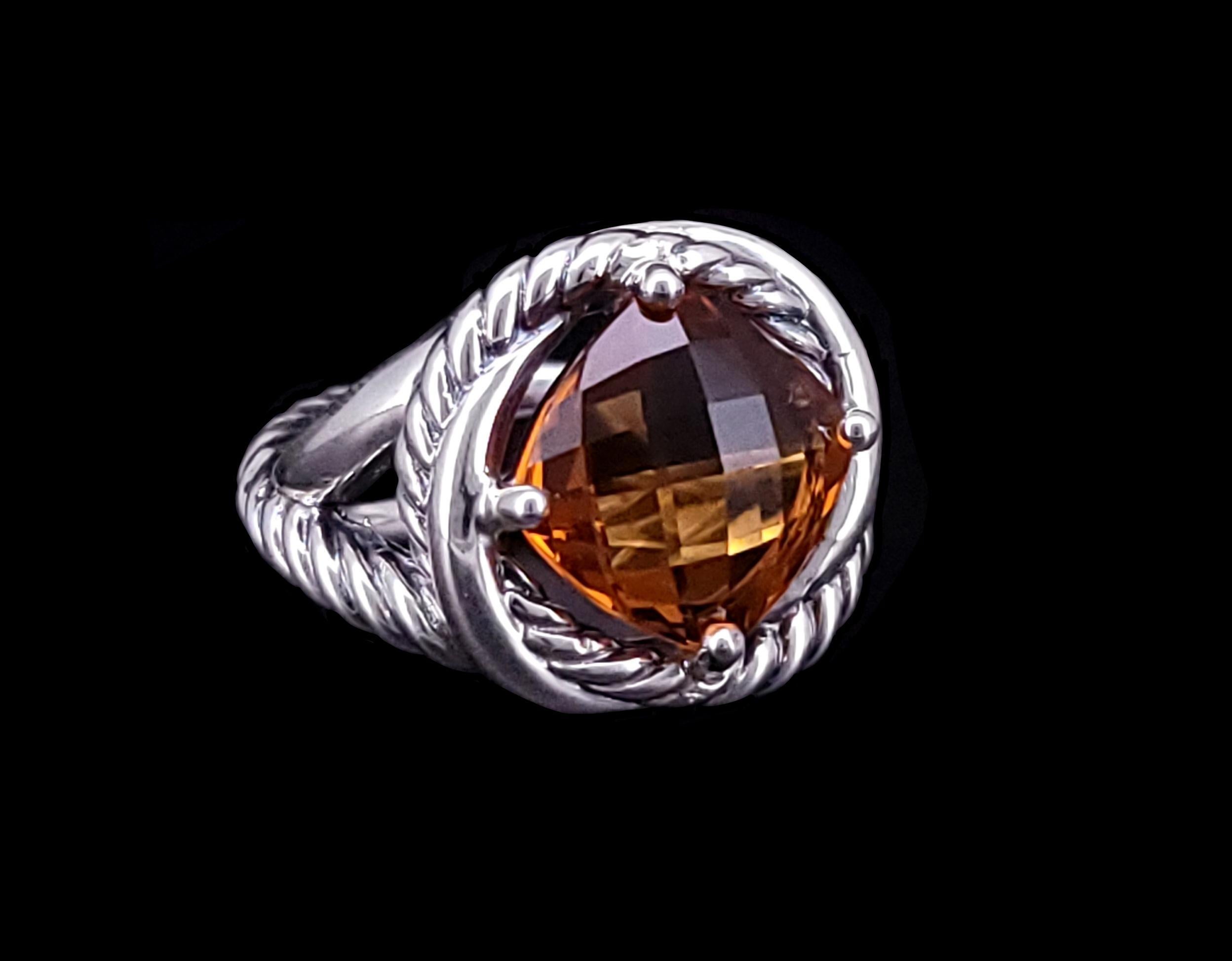 Marca: David Yurman
Anillo Infinito Citrino
Material: Plata de ley925
Tamaño del anillo: 6,75
Medidas del Citrino 10.9mm
Anchura del anillo:18 mm X 17,2 mm
Estado: Seminuevo
Viene con estuche David Yurman