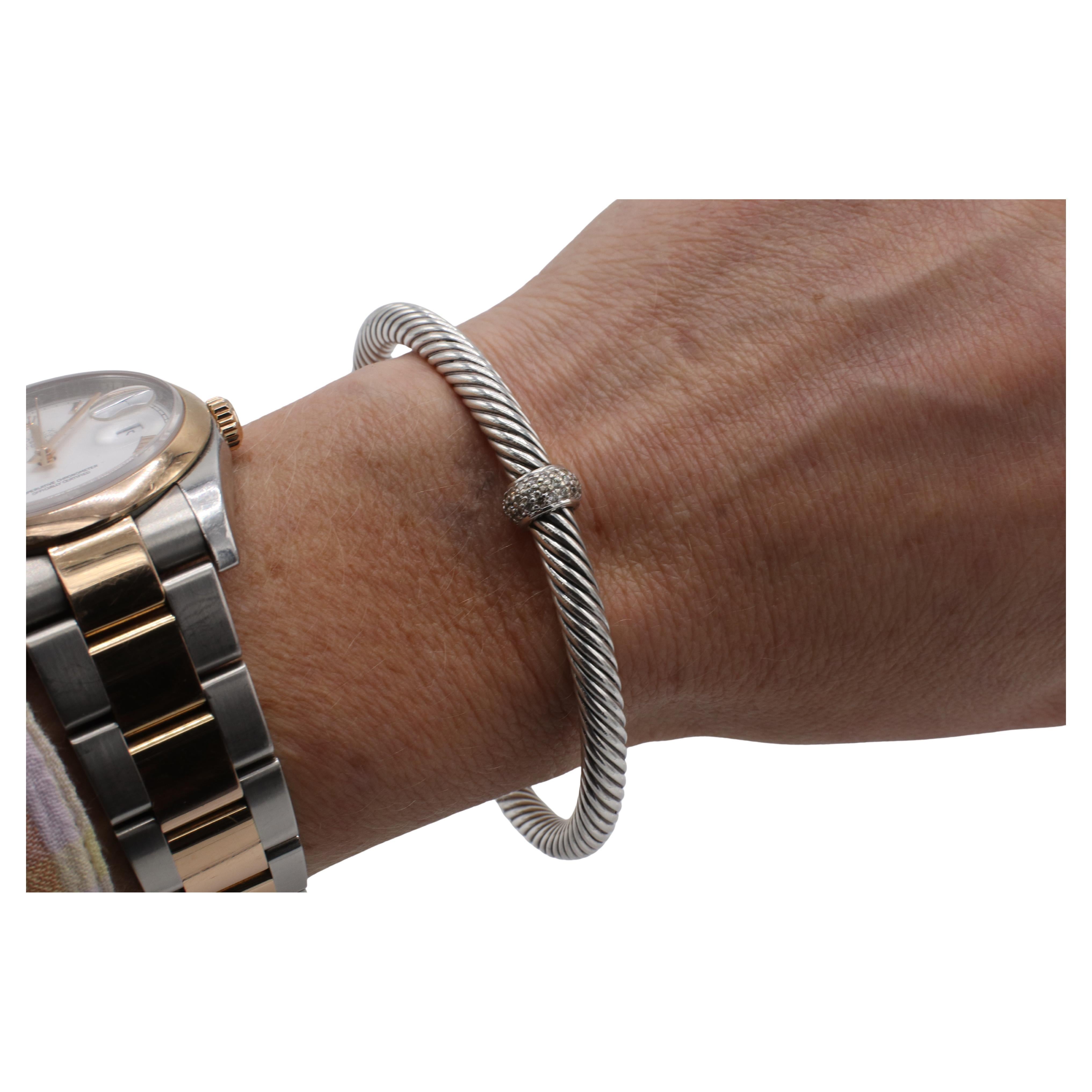David Yurman Classic Cable Natural Diamond Station Manschettenknopf Armband 5mm (Rundschliff) im Angebot