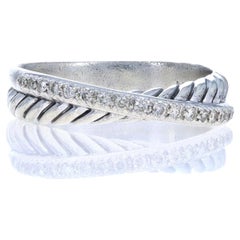 David Yurman Fascia di diamanti incrociati Sterling 925 Rotonda .15ctw Taglia 8 1/2 Anello