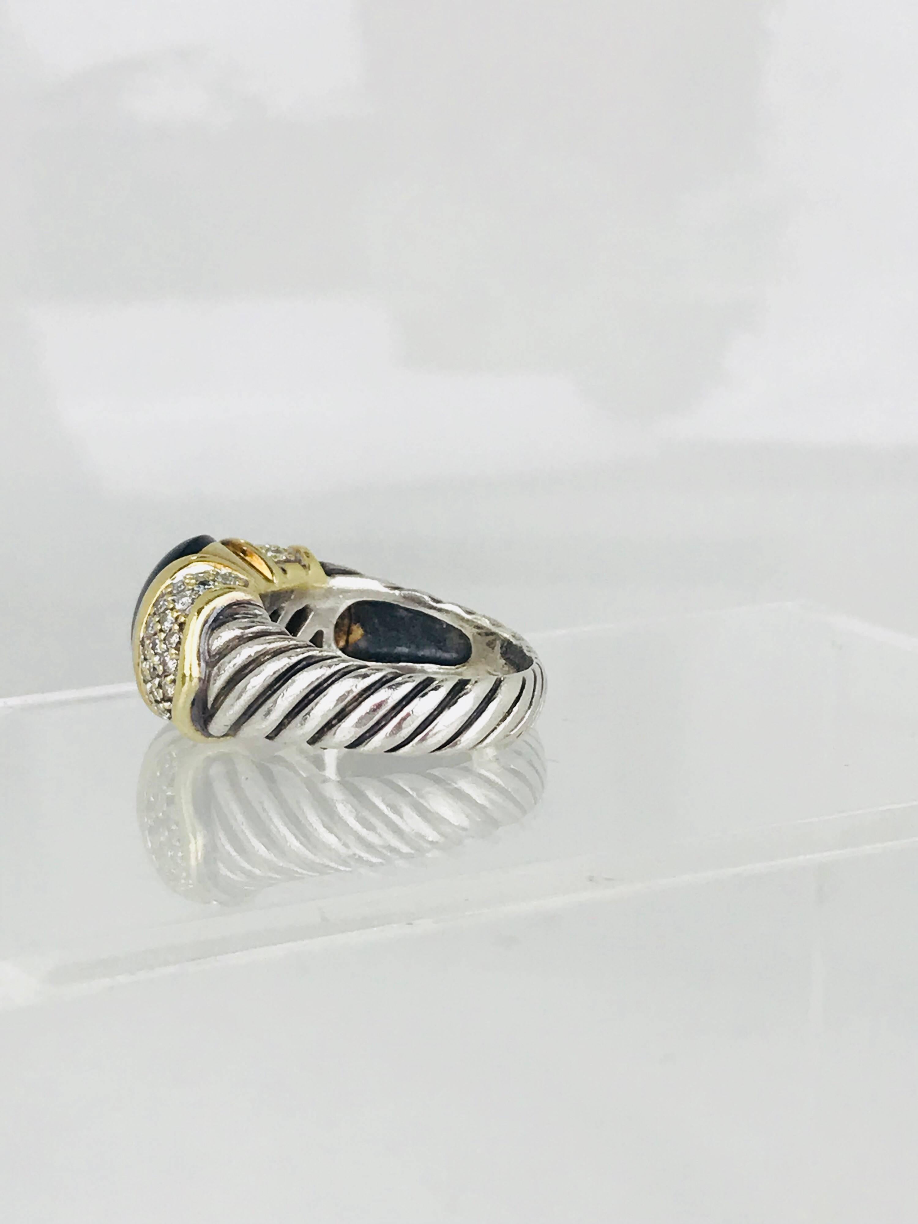 David Yurman Diamond and Black Onyx Two-Tone 18 Karat Gold Sterling Cable Ring In Excellent Condition For Sale In Aliso Viejo, CA