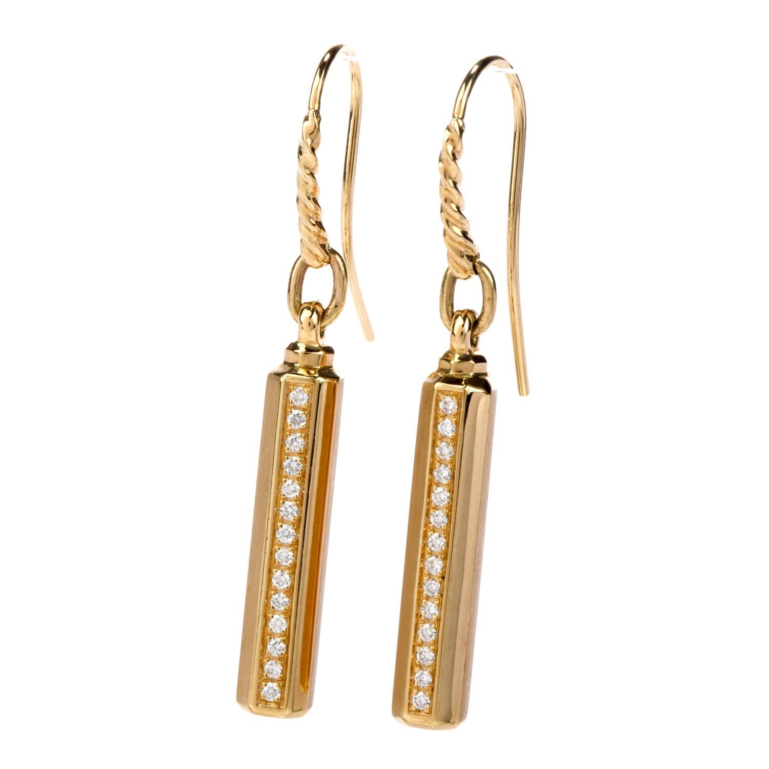 Dress your ears tastefully with these beautiful David Yurman Diamond 18K Gold Barrels Drop Hook Earrings.  These earrings are part of the desirable Barrels Collection.  The prismatic design of these 18K Gold drop earrings hold approx. 28 round cut