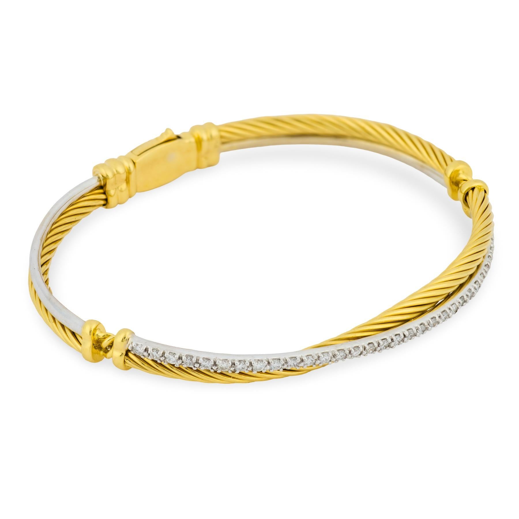 Pulsera cruzada David Yurman de diamantes y oro blanco amarillo de 18 quilates Moderno en venta