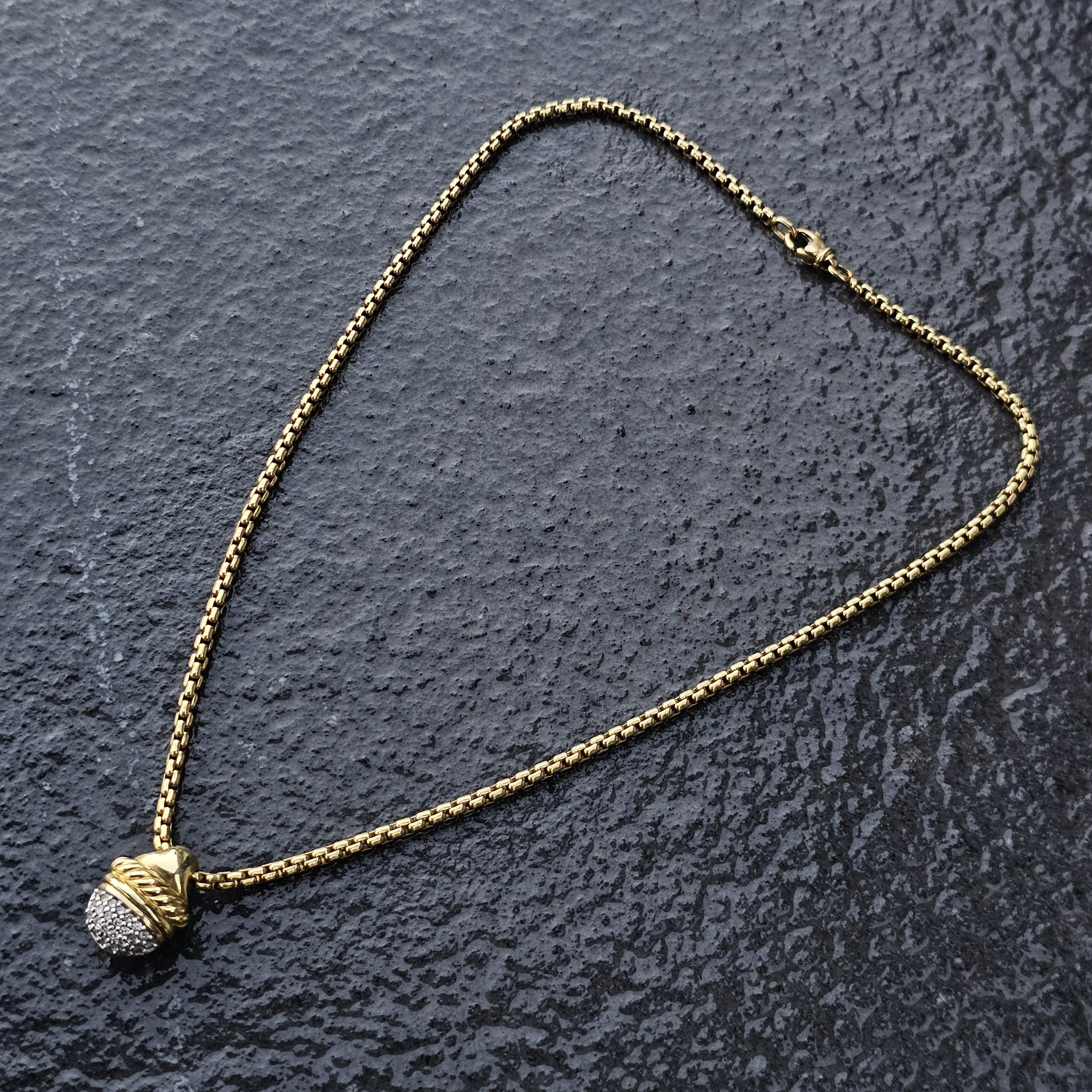 Taglio rotondo David Yurman Collana a catena con ciondolo a forma di ghianda in oro giallo 18k da 16