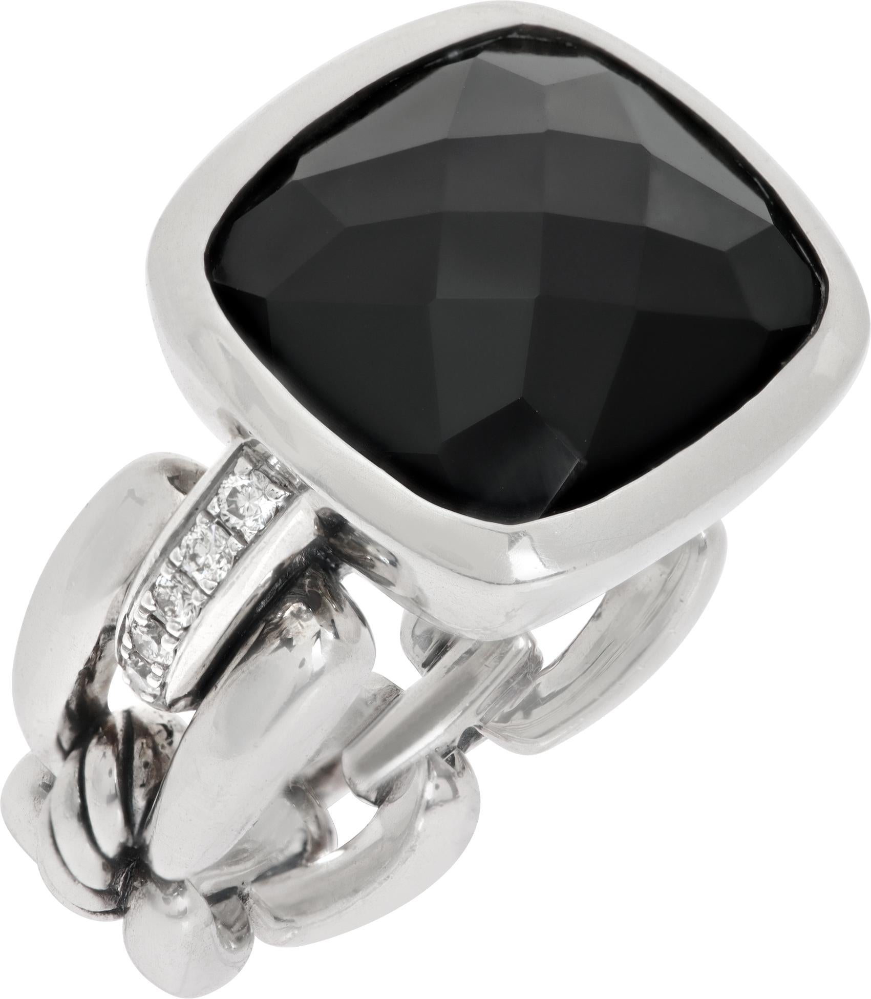 David Yurman diamond cut Onyx ring in Sterling silver with diamonds on the side. In Excellent Condition For Sale In Surfside, FL