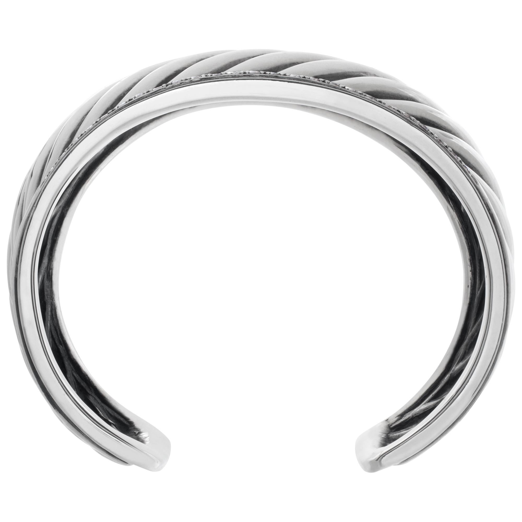 David Yurman Diamant geriffeltes, breites Sterlingsilber-Manschettenarmband im Zustand „Hervorragend“ in Surfside, FL