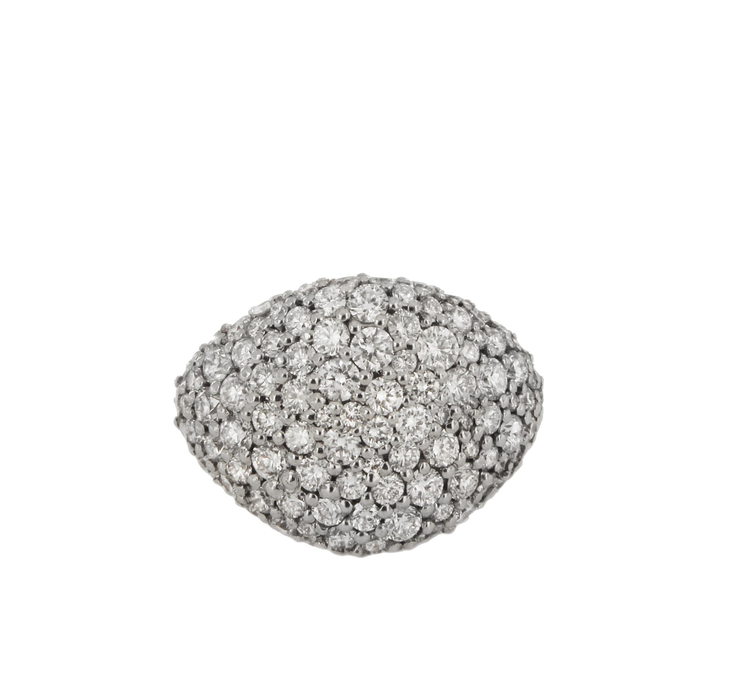 -Mint condition

-Ring size: 3.5

-18k White Gold & Diamonds

-Comes with David Yurman box