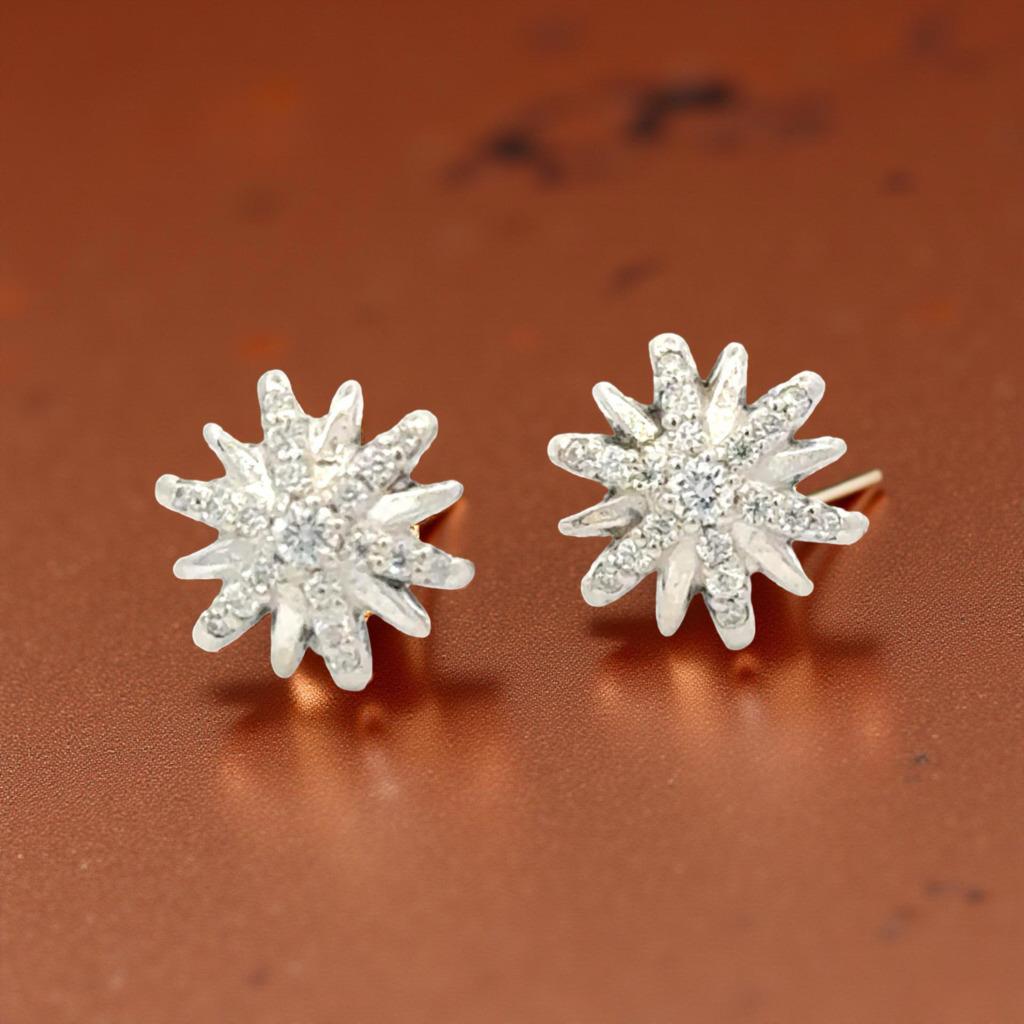 Taglio misto David Yurman Diamond Starburst Earrings 14KT Gold + Silver Estate in vendita