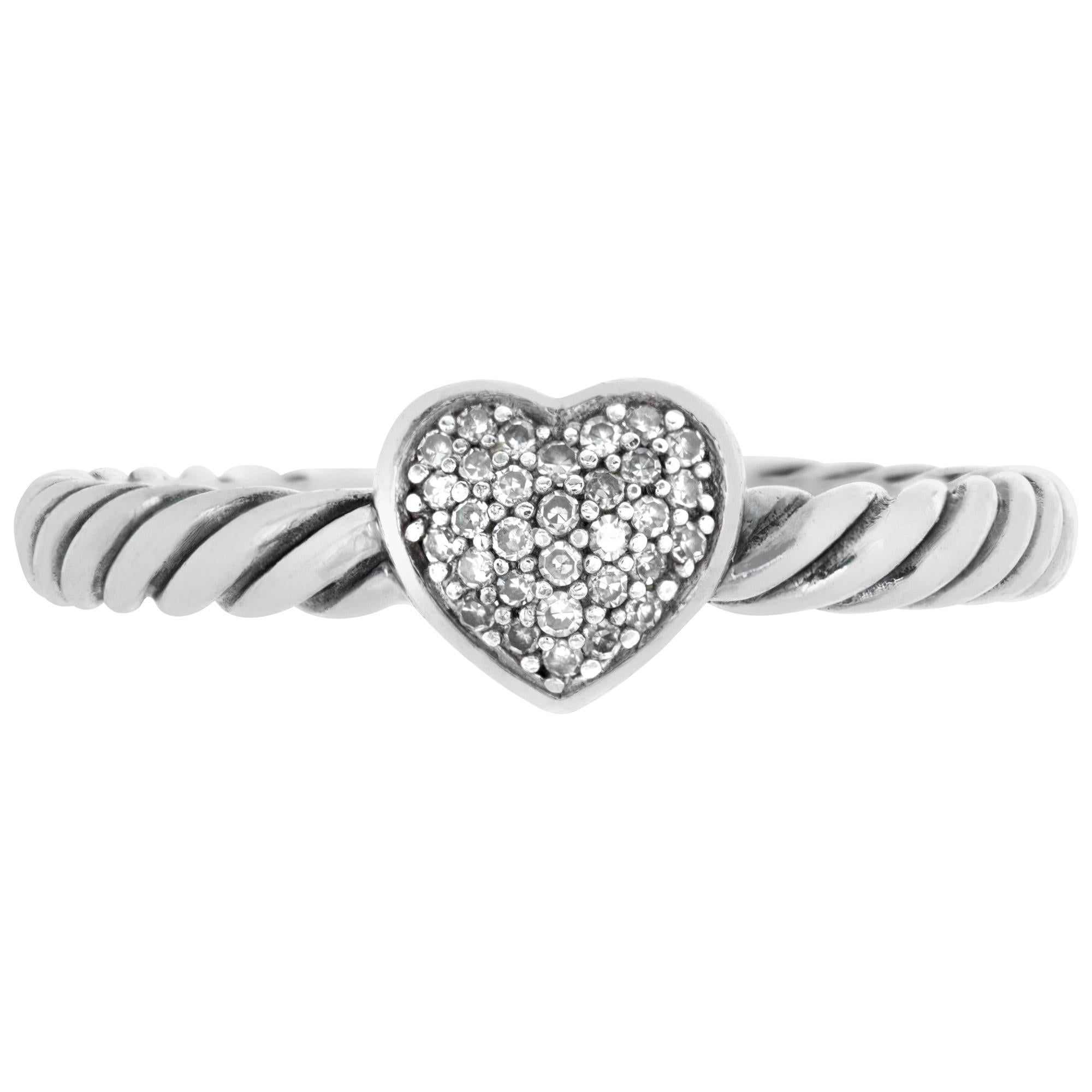 David Yurman diamond sterling silver petite pave heart ring. With original David Yurman box. Size 4.75

This David Yurman ring is currently size 4.75 and some items can be sized up or down, please ask! It weighs 1.2 pennyweights and is Sterling
