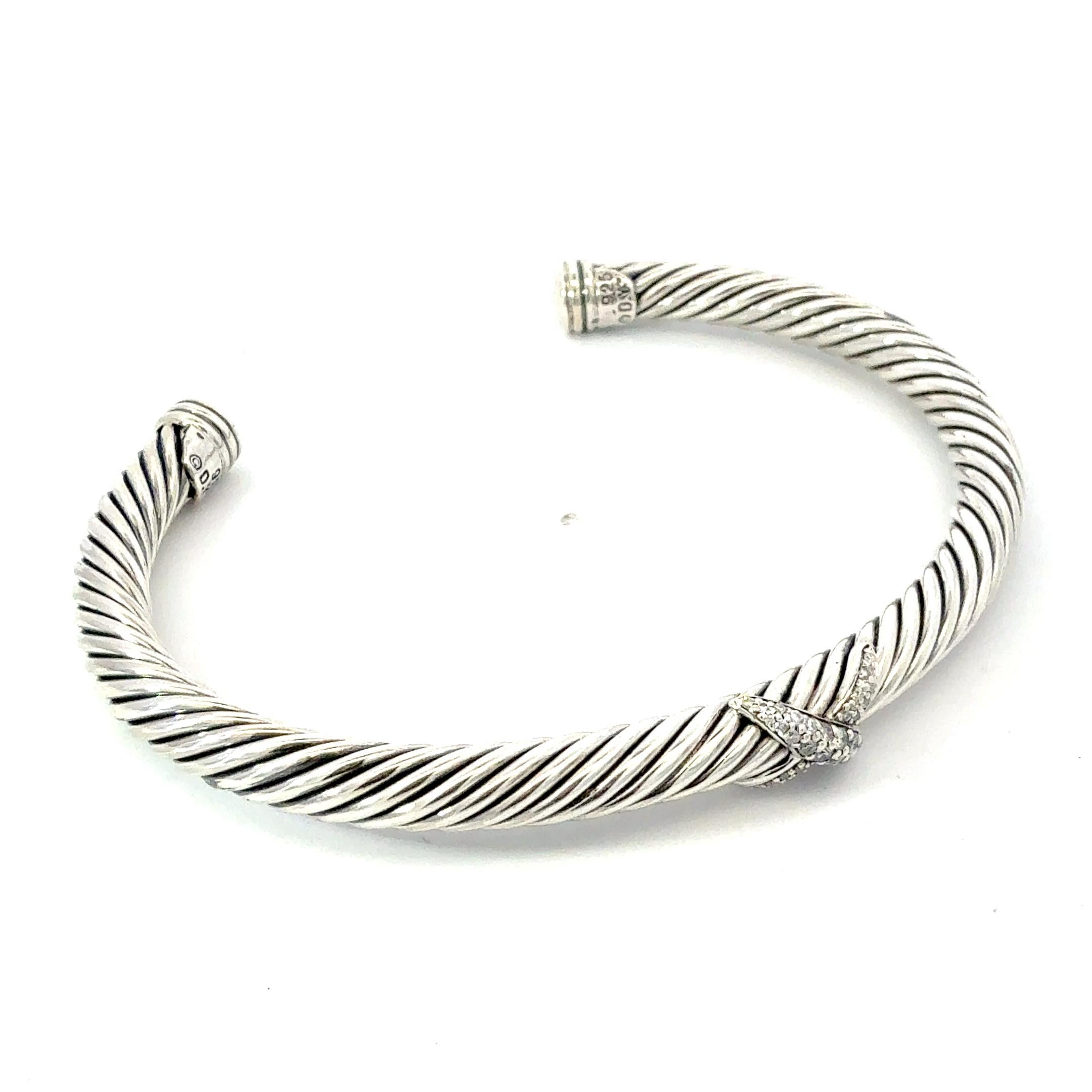 David Yurman Bracciale con diamanti X Taglia M 5 mm in argento Sterling Estate In condizioni buone in vendita a Brooklyn, NY