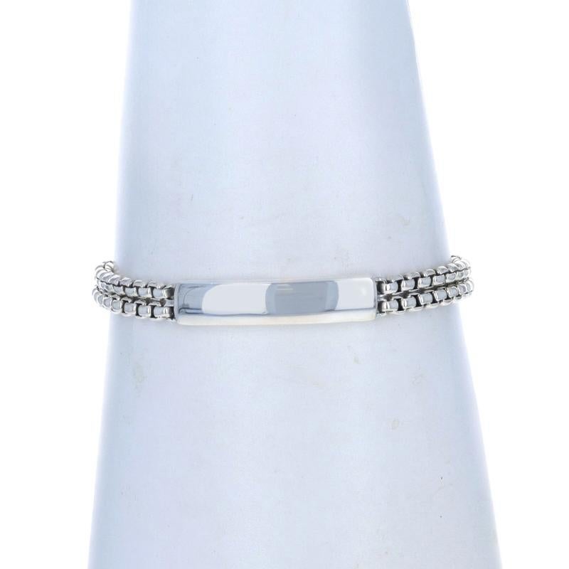 Brand: David Yurman

Metal Content: Sterling Silver

Style: ID
Chain Style: Double Box
Fastening Type: Lobster Claw Clasp
Features: Engravable Center Bar

Measurements
Length: 7 1/4