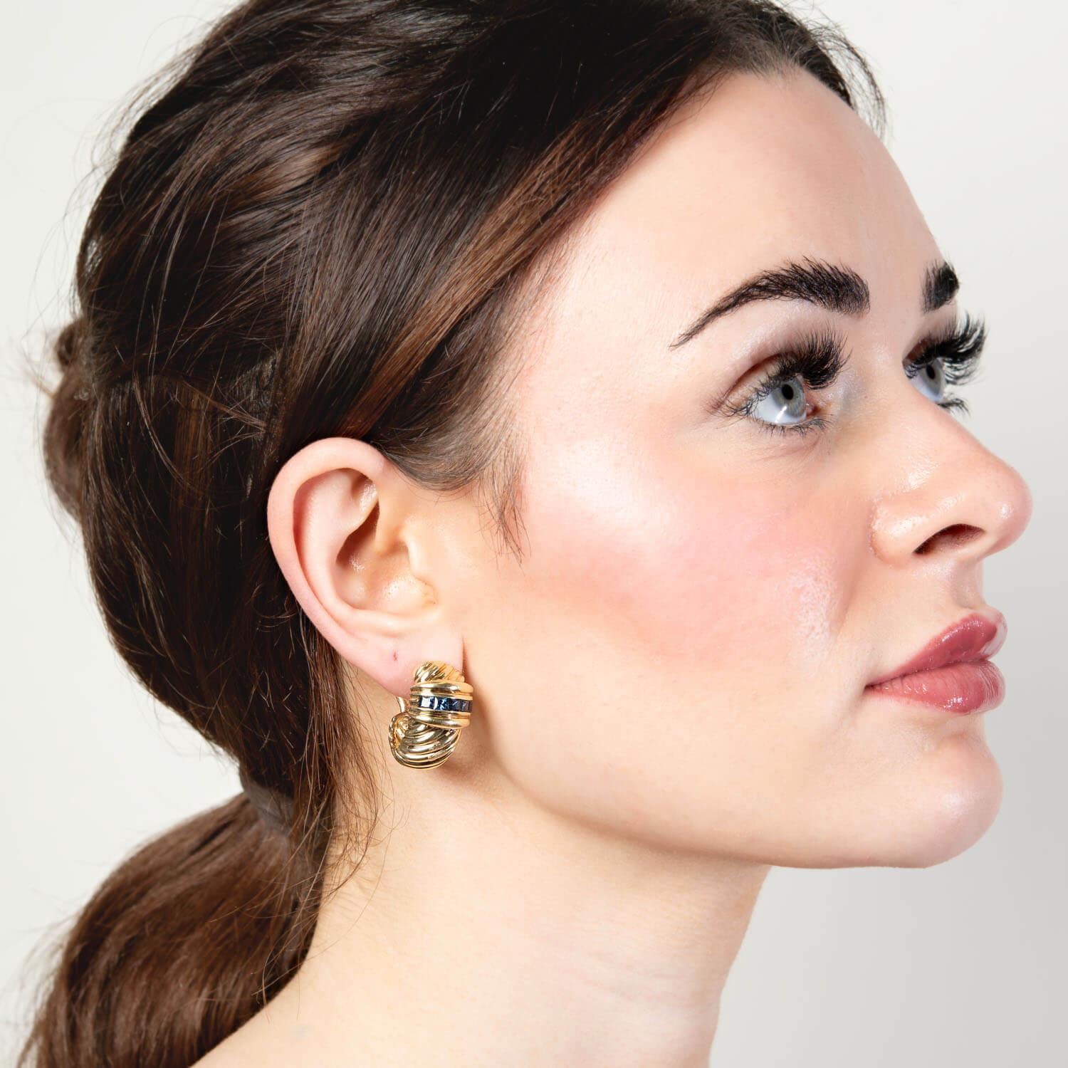 DAVID YURMAN Estate 14k Sapphire Earrings In Good Condition For Sale In Narberth, PA