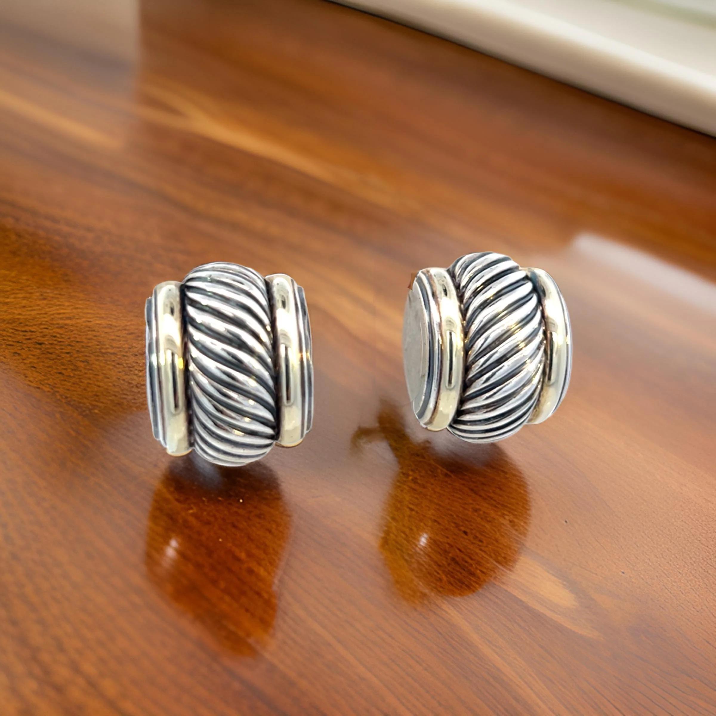 Authentic David Yurman Estate Earrings 14k Gold + Sterling Silver 19 Grams DY520


TRUSTED SELLER SINCE 2002

PLEASE SEE OUR HUNDREDS OF POSITIVE FEEDBACKS FROM OUR CLIENTS!!

FREE SHIPPING

Details
Weight: 19 Grams
Metal: Sterling Silver + 14k