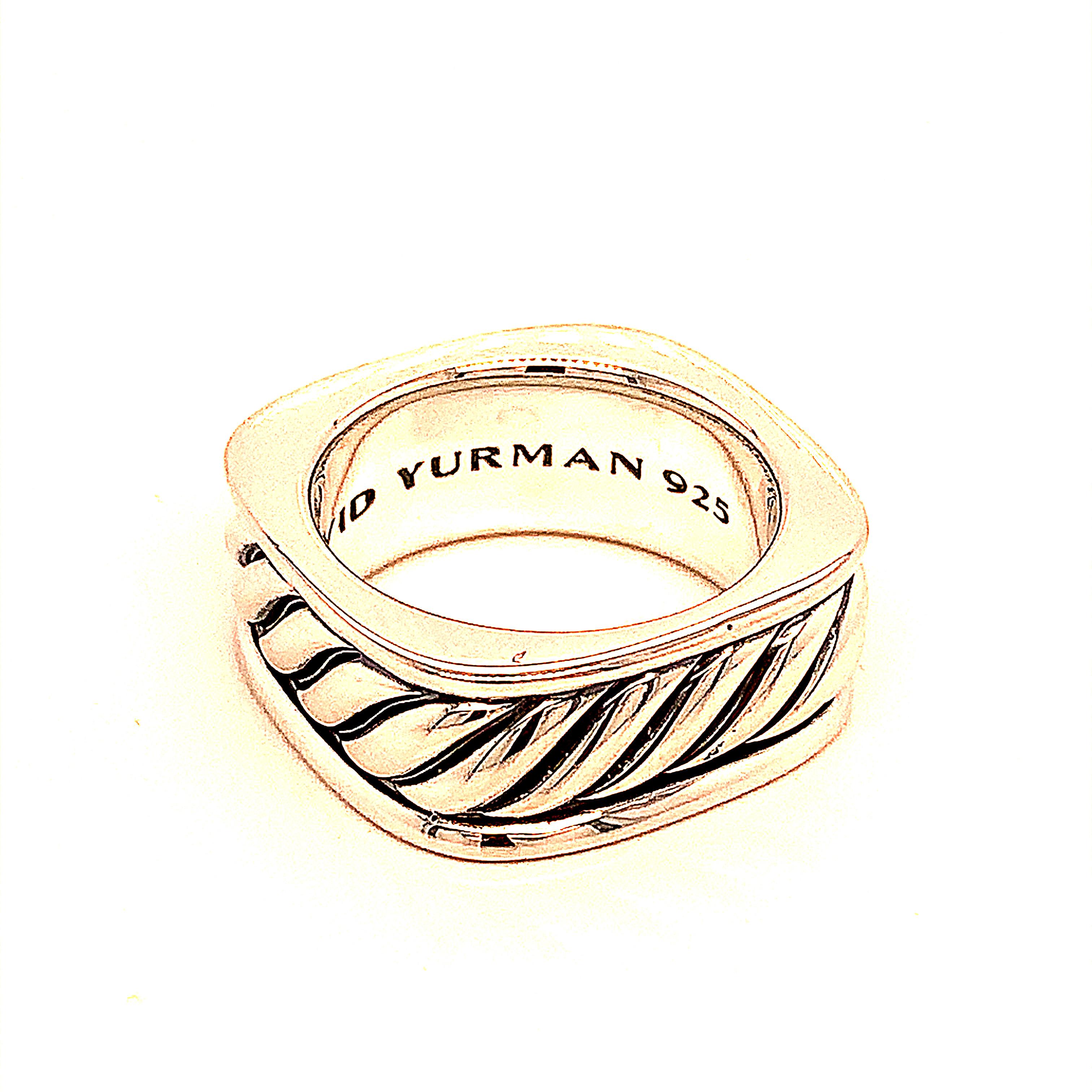 David Yurman Estate Men's Ring Size 8 Sterling Silver 17.1 Grams DY35
 
This elegant Authentic David Yurman ring is made of sterling silver and has a weight of 17.1 grams.

TRUSTED SELLER SINCE 2002
 
PLEASE SEE OUR HUNDREDS OF POSITIVE FEEDBACKS