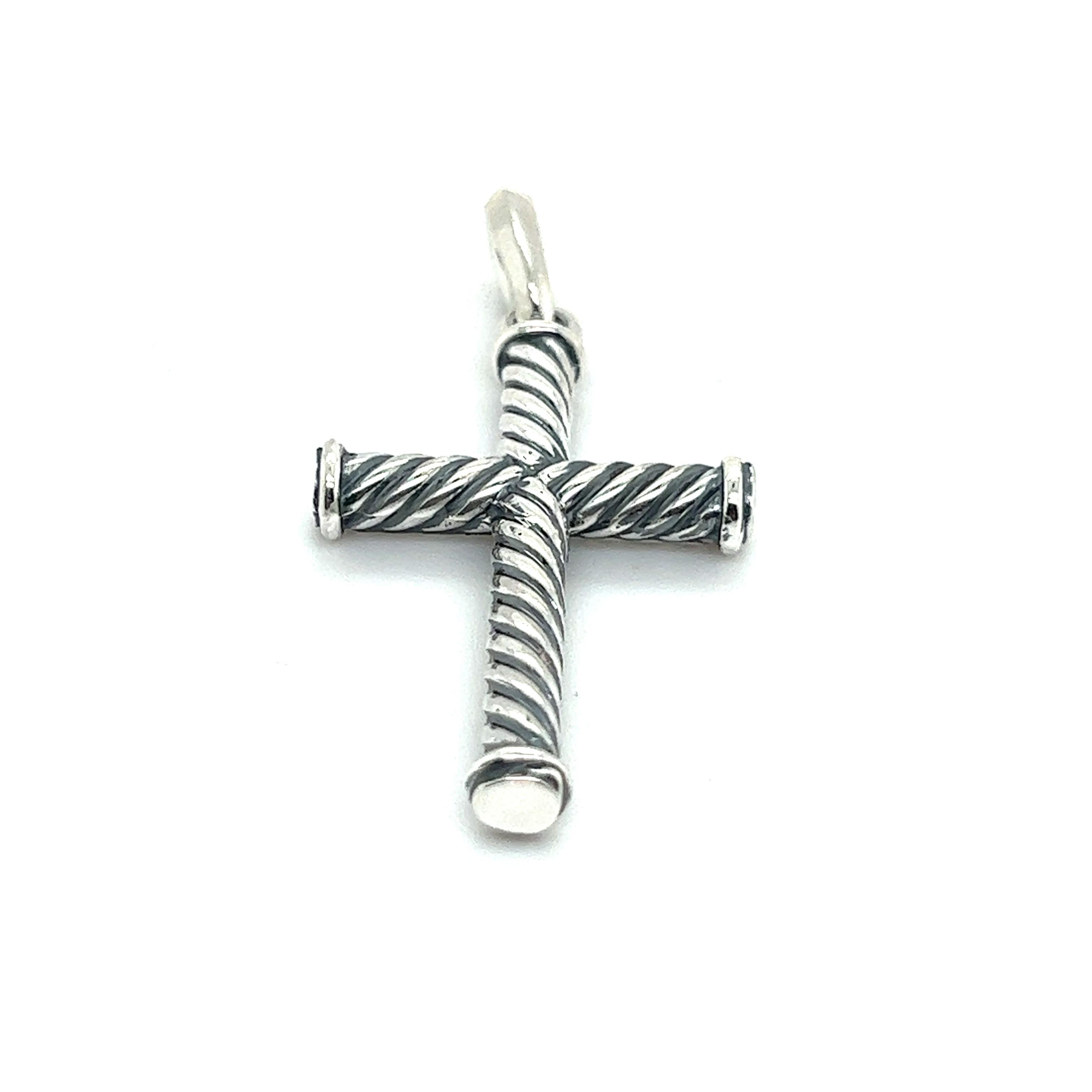 Croix unisexe de David Yurman Estate en argent sterling en vente 5