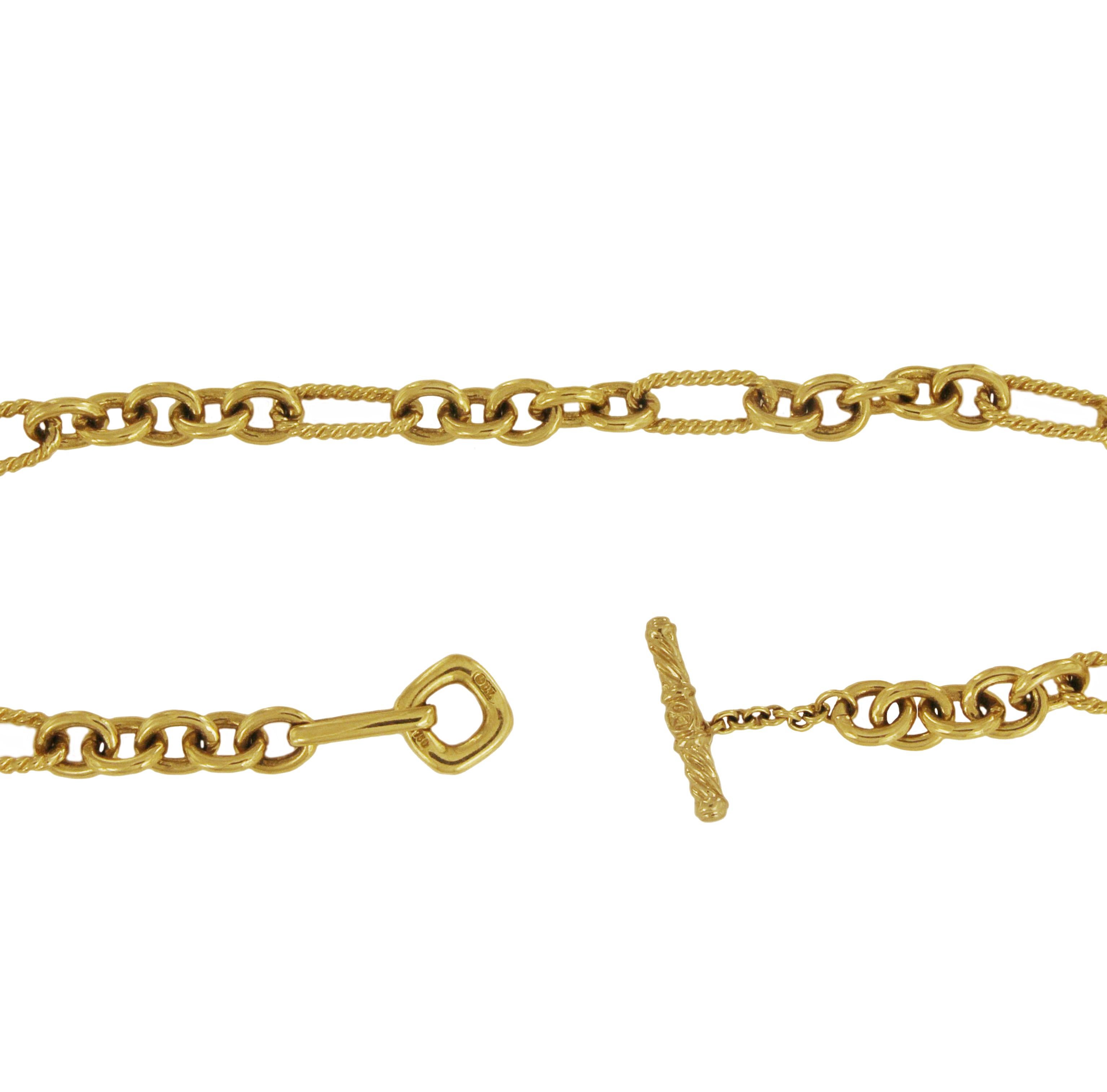 État neuf
or jaune 18k
Poids : 51.8 gr
Longueur : 16 pouces
Largeur : 7,5 mm
Livré avec une boîte David Yurman