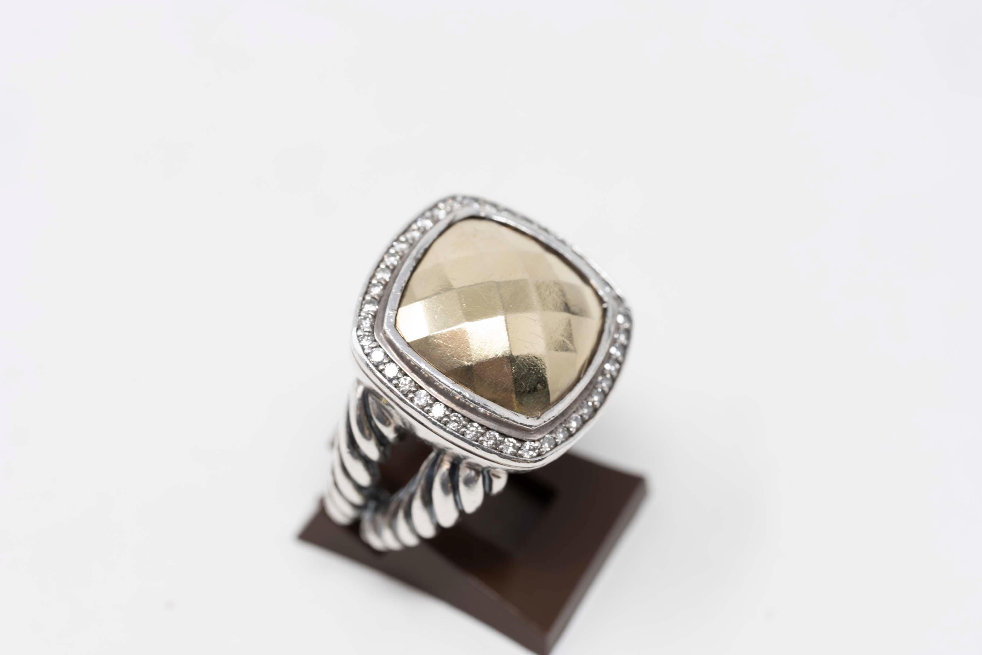 David Yurman Albion ring gold dome & 40 diamonds, 925 silver and 18k yellow gold size 6.5, top 20.5mm. Marked on the side and inside DY 925 1/4 750. In good condition, 21st century, 15.9 grams.

