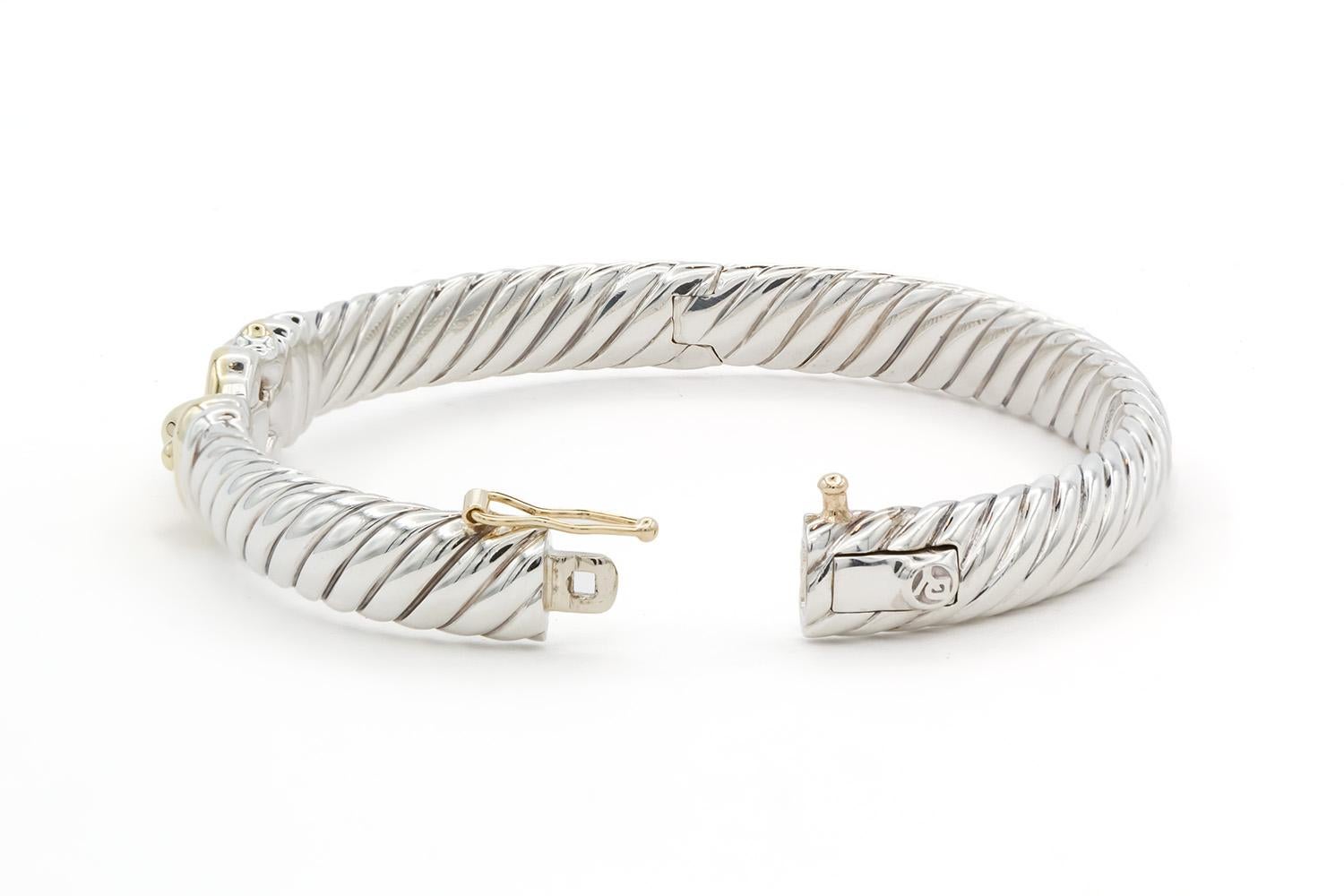 Armreif mit Scharnier und Kabelschnalle aus Sterlingsilber von David Yurman aus 18 Karat Gelbgold im Angebot 1