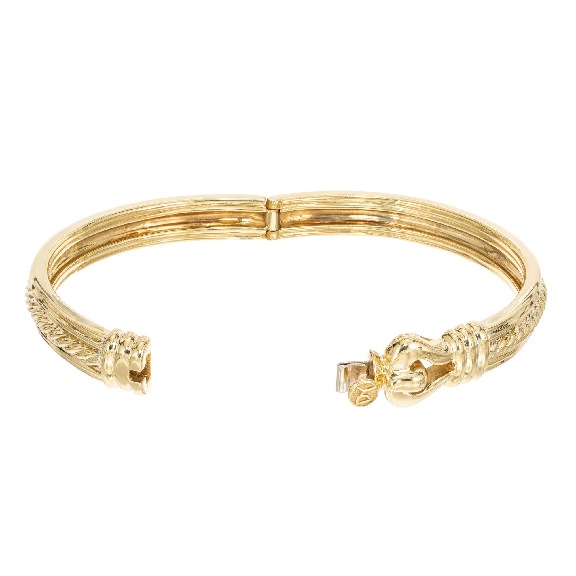 David Yurman Hinged Cable Gold Bangle Bracelet In Good Condition For Sale In Stamford, CT