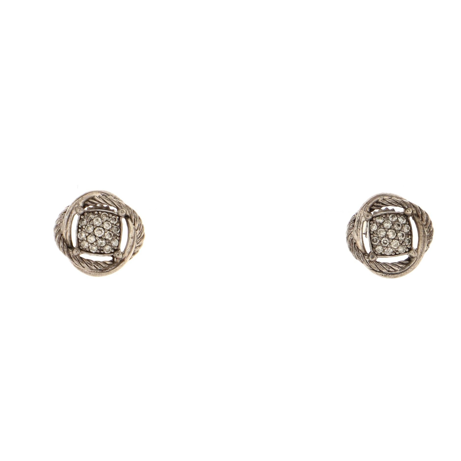 Condition: Good. Moderately heavy wear throughout.
Accessories: No Accessories
Measurements: Height/Length: 12.25 mm, Width: 12.25 mm
Designer: David Yurman
Model: Infinity Stud Earrings Sterling Silver and Pave Diamonds
Exterior Color: Silver
Item