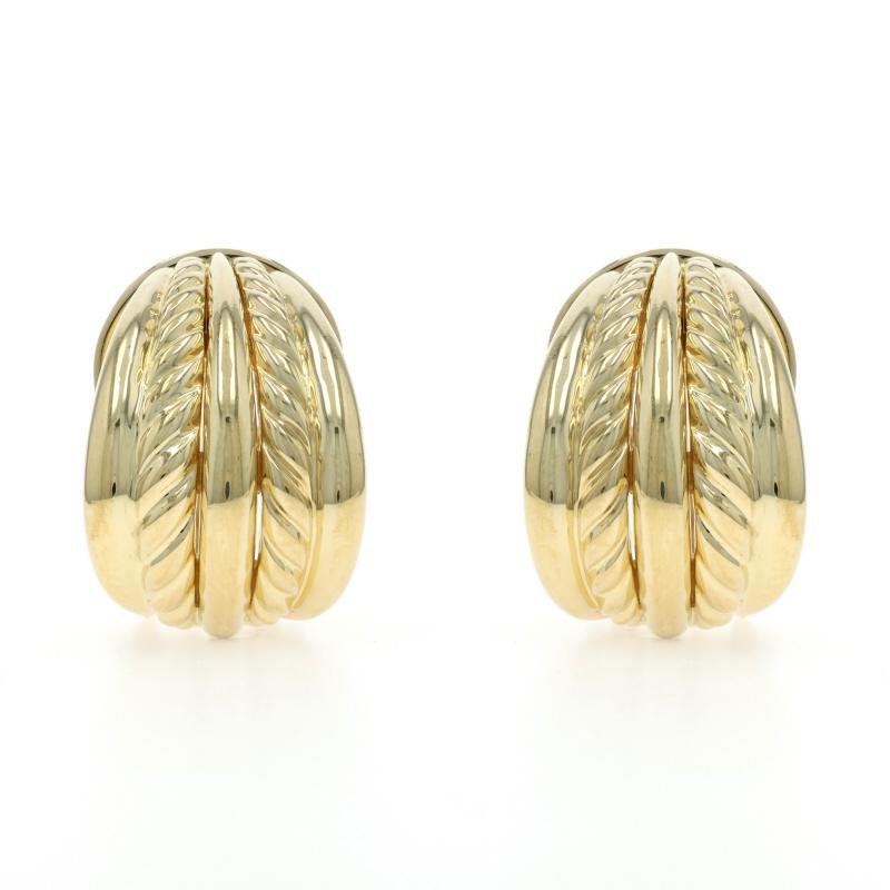 David Yurman - Orecchini a cerchio a J in oro giallo 18k conici e forati In condizioni ottime in vendita a Greensboro, NC