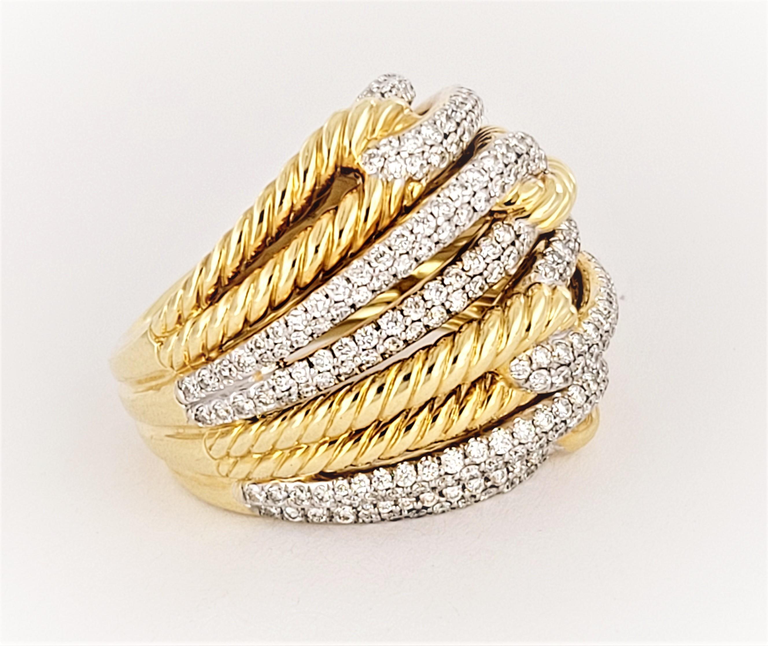 Marchio David Yurman 
Collection'S: Labirinto 
Materiale: Oro giallo 18K e oro bianco 18K
Informazioni sulla pietra: 
Diamanti naturali 
Carati totali: .87ctw 
Taglio: Rotondo brillante 
Stile: The Row  Looping Band 
Dimensione: 6.75
Larghezza