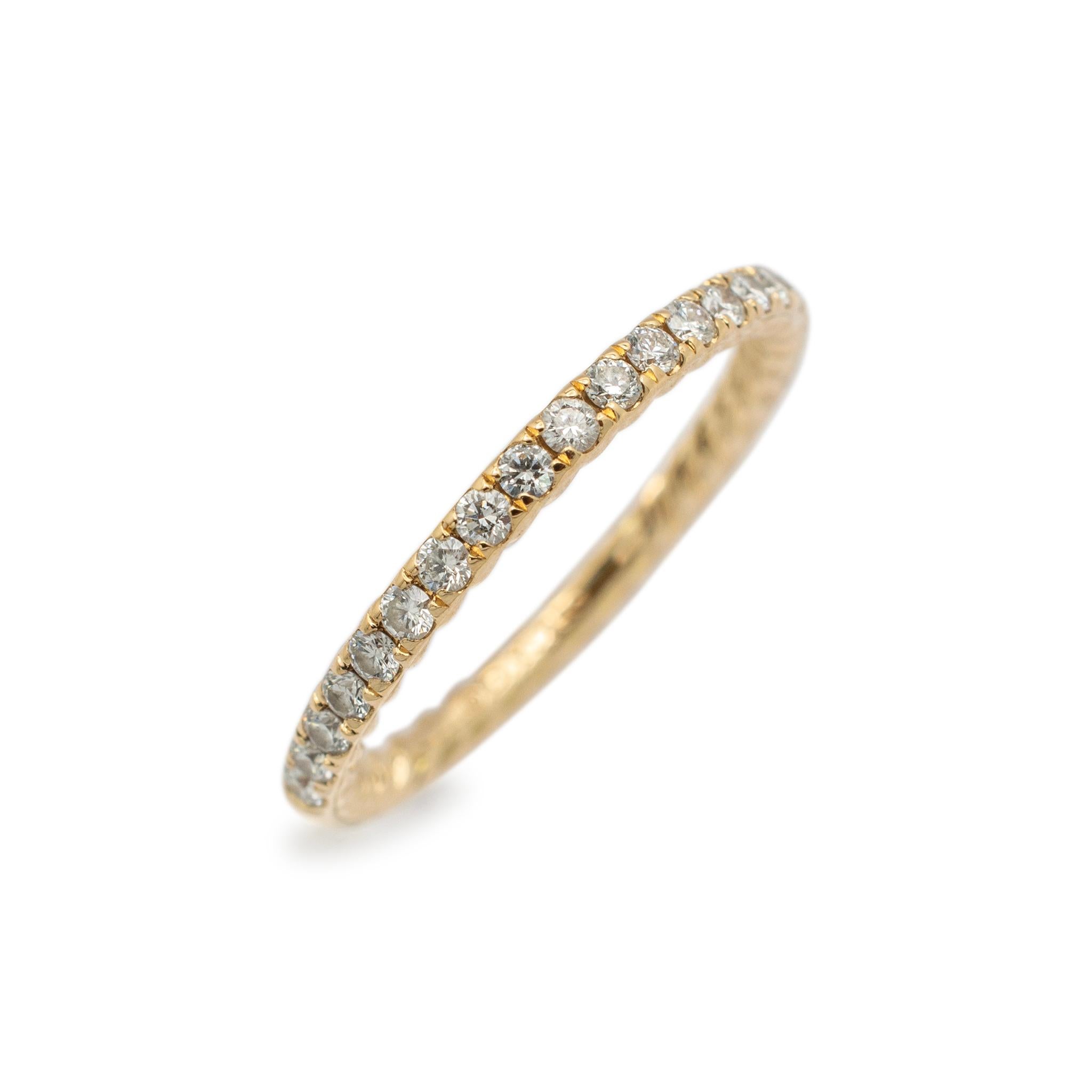 Brand: David Yurman

Gender: Ladies

Metal Type: 18K Yellow Gold

Size: 6

Shank Maximum Width: 1.85 mm

Weight: 2.13 grams

Ladies DAVID YURMAN 18K yellow gold diamond contemporary-style wedding band with a half-round shank. Engraved with 
