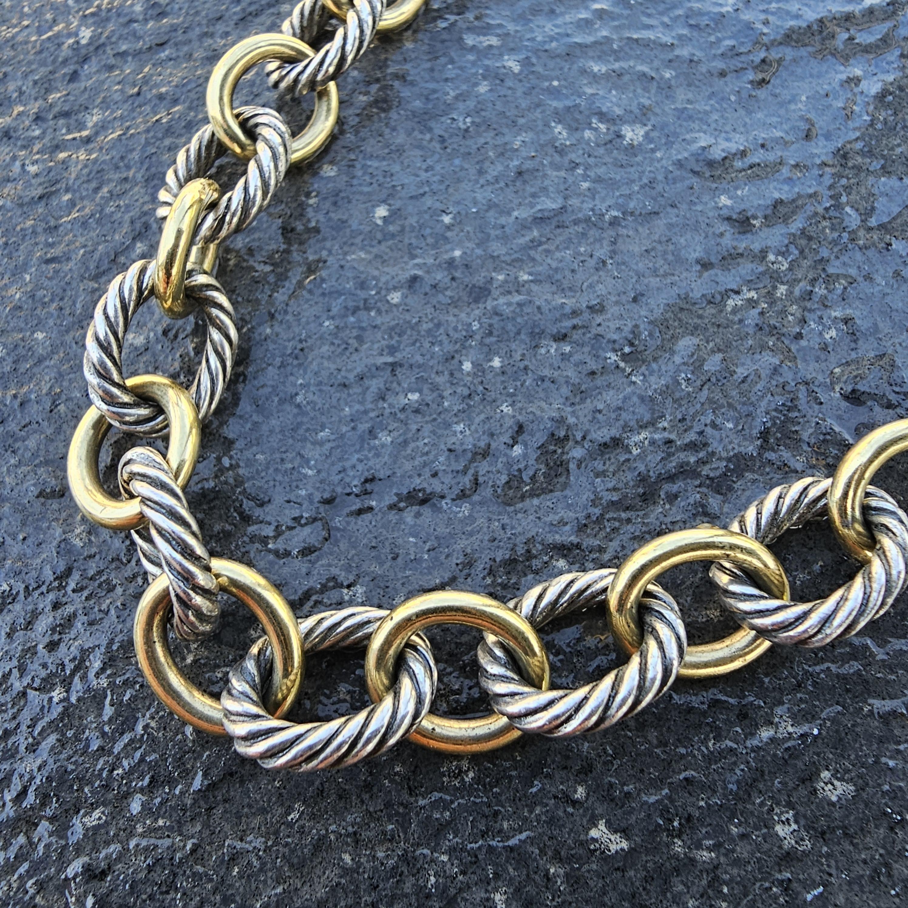 De las mujeres David Yurman Collar de cadena tipo cable con eslabón ovalado mediano de 12 mm Plata de ley de 18 quilates 16