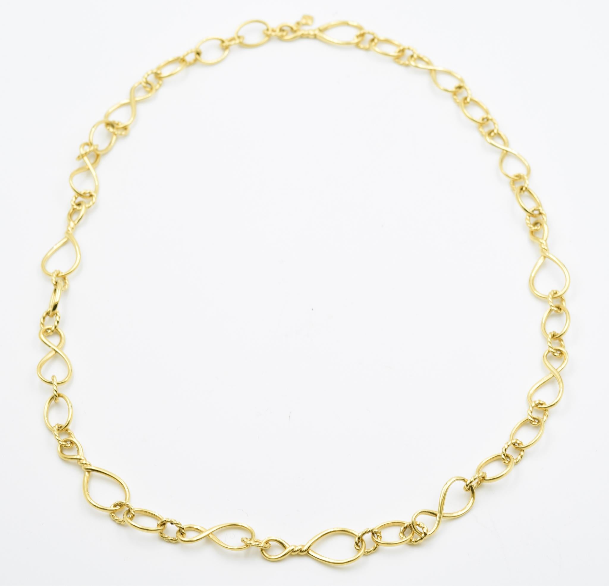 David Yurman Medium Continuance Chain Necklace in 18 Karat Gold, N133488832 In Excellent Condition In Carmel, IN