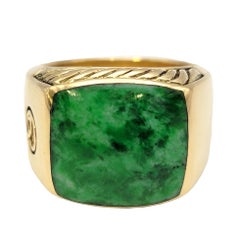 David Yurman Mens 15.05 Carat Cabochon Jadeite Jade Ring in 18 Karat Yellow Gold