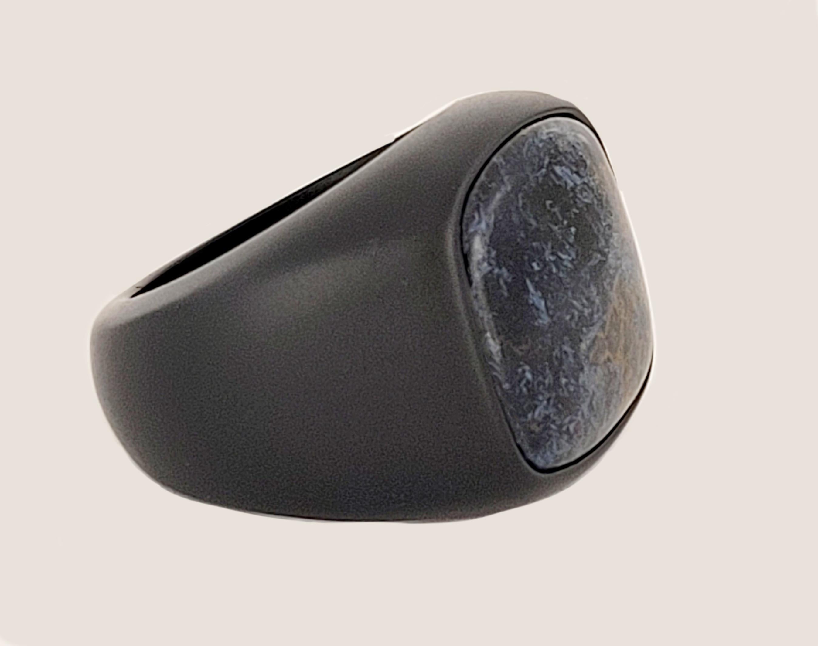 Brand David Yurman 
From streamline collection 
Metal type: Titanium 
Ring Size: 8.75
Front Thickness 20mm
Stone dimension: 16.5mm X 17mm 
Base of shank: width 7.9mm 
Ring weight 18.4g. 
Signature: ©DY 
Gender Men 
Condition New 
Comes with David