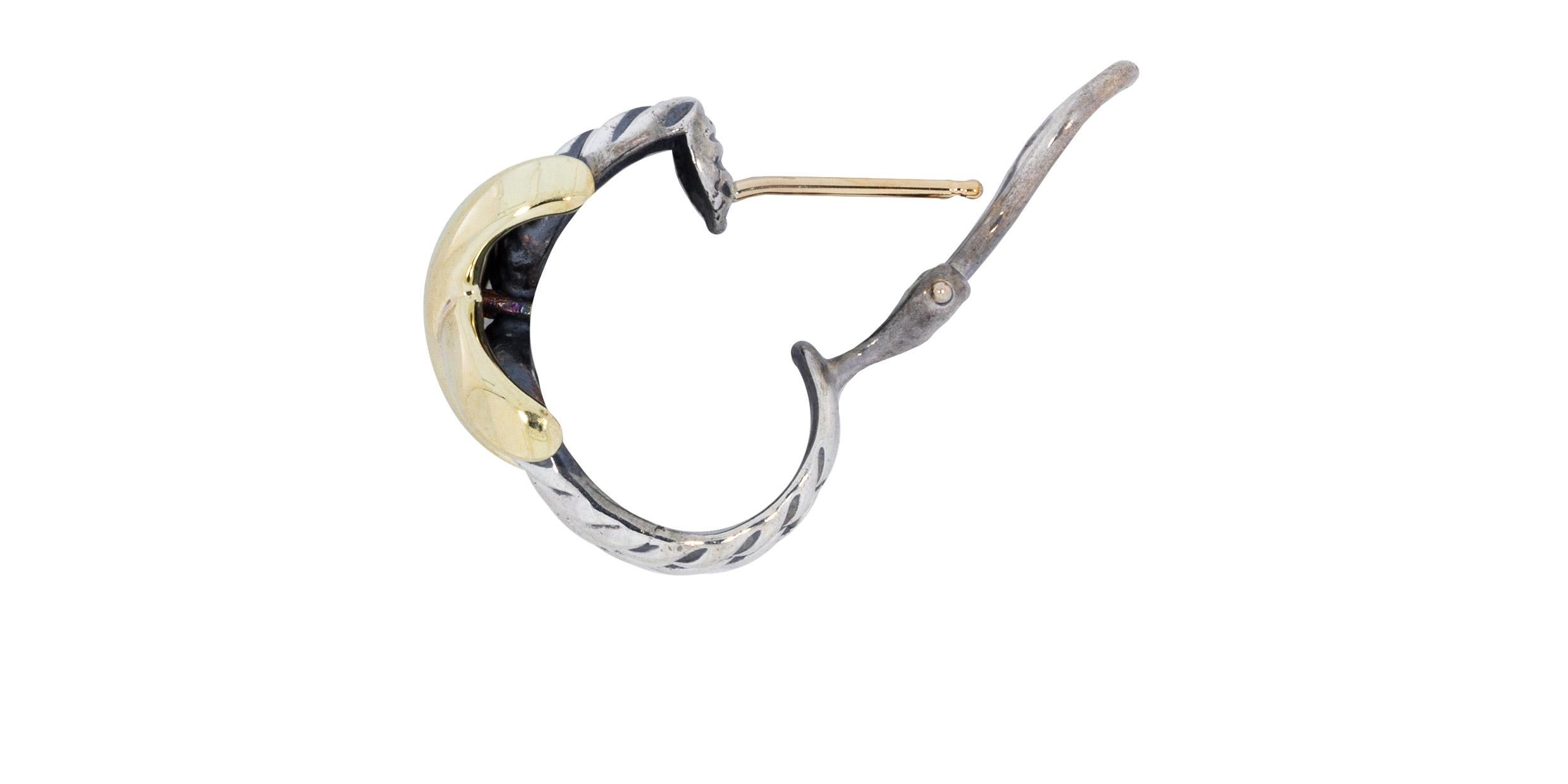 Item Details

Estimated Retail $650.00
Brand David Yurman
Metal Mixed Metals
Finish Polished
Style J-Hoop
Fastening Omega
Length x Width 21 x 11 mm
Metal Purity 925/18k

The history of David Yurman begins in the 1960s in New York City, where he was