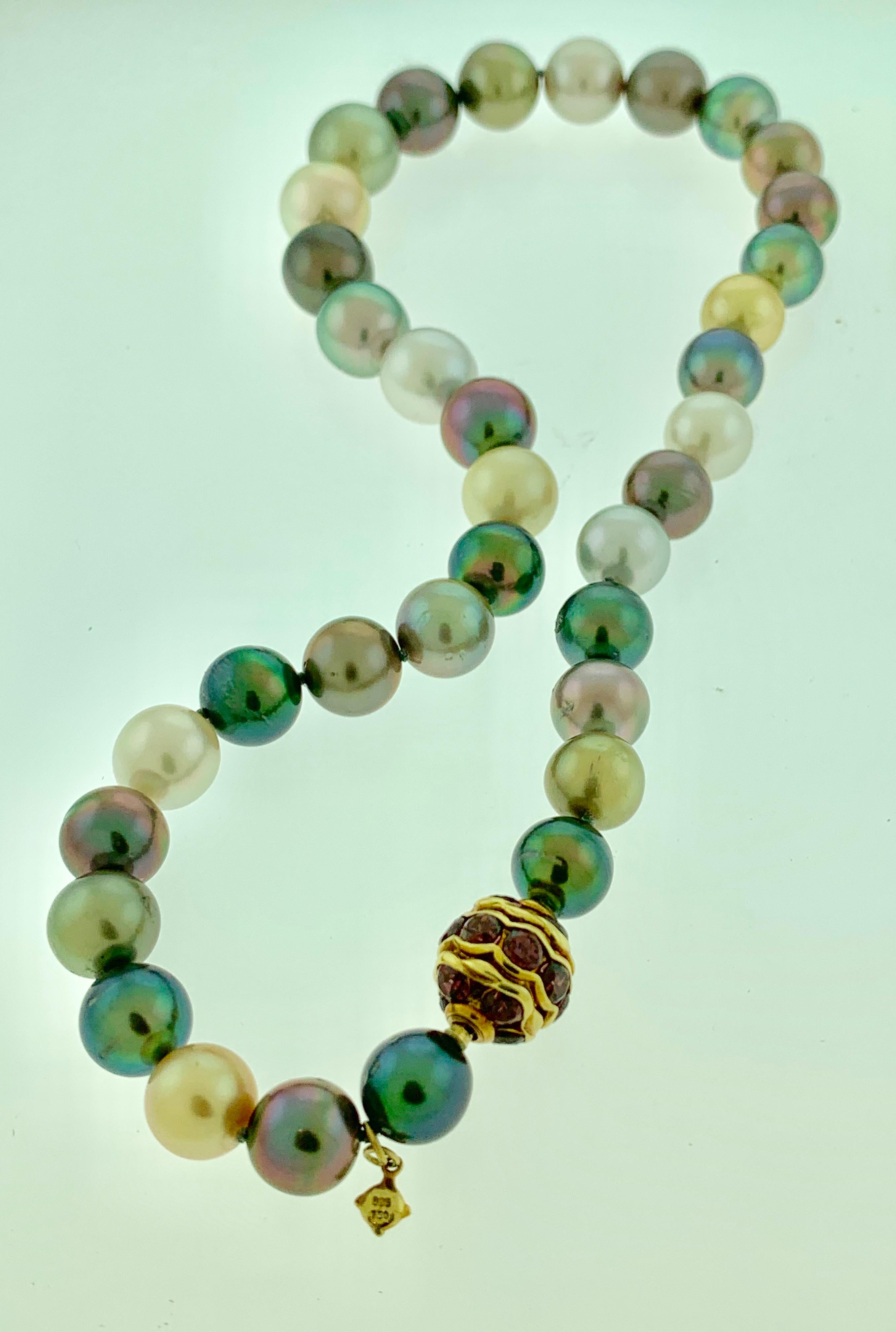 David Yurman Multi-Color South Sea Pearl Limited Edition Strand Necklace In Excellent Condition For Sale In New York, NY
