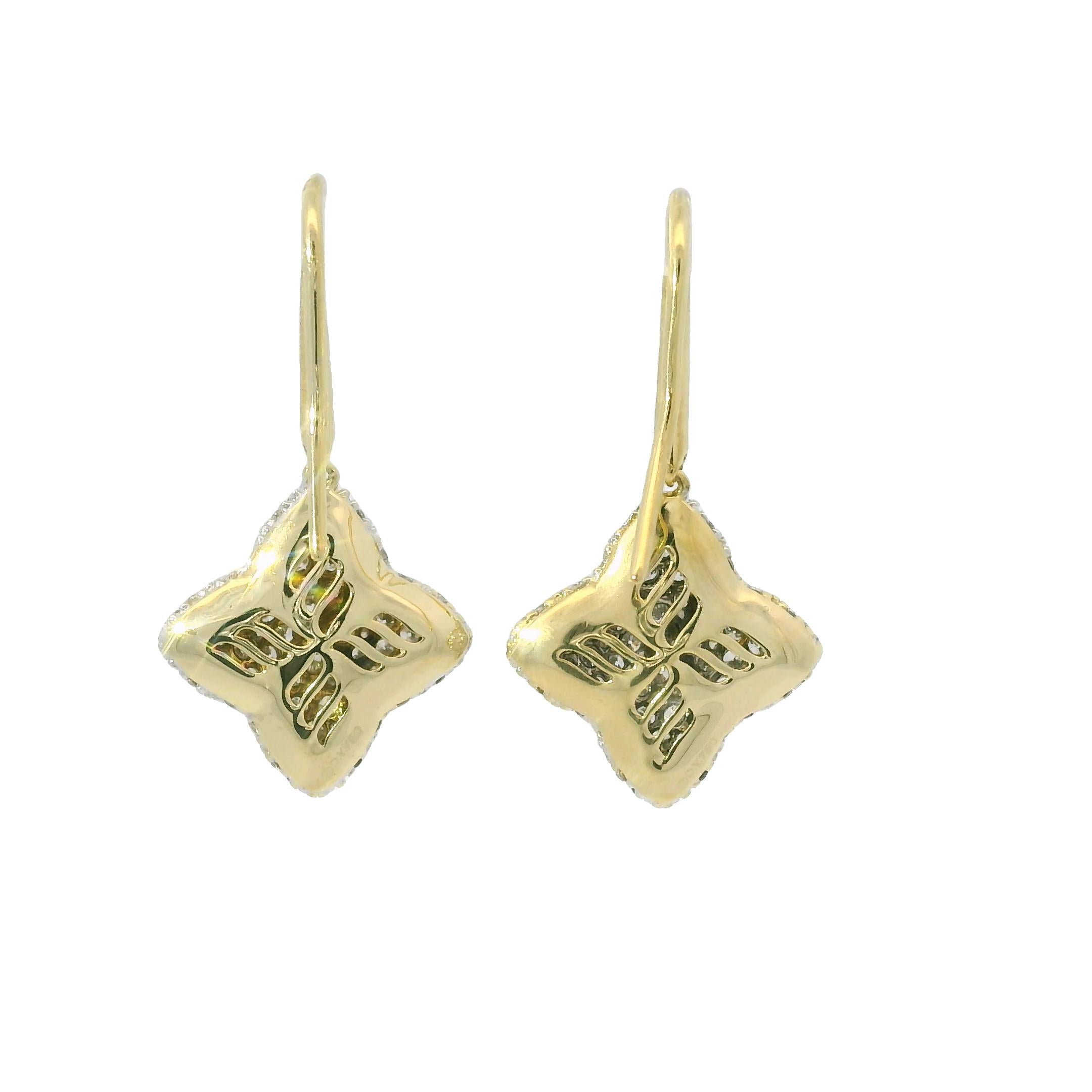 Taille ronde David Yurman, boucles d'oreilles Quatrefoil en or 18 carats avec diamants naturels de 1,10 carat en vente
