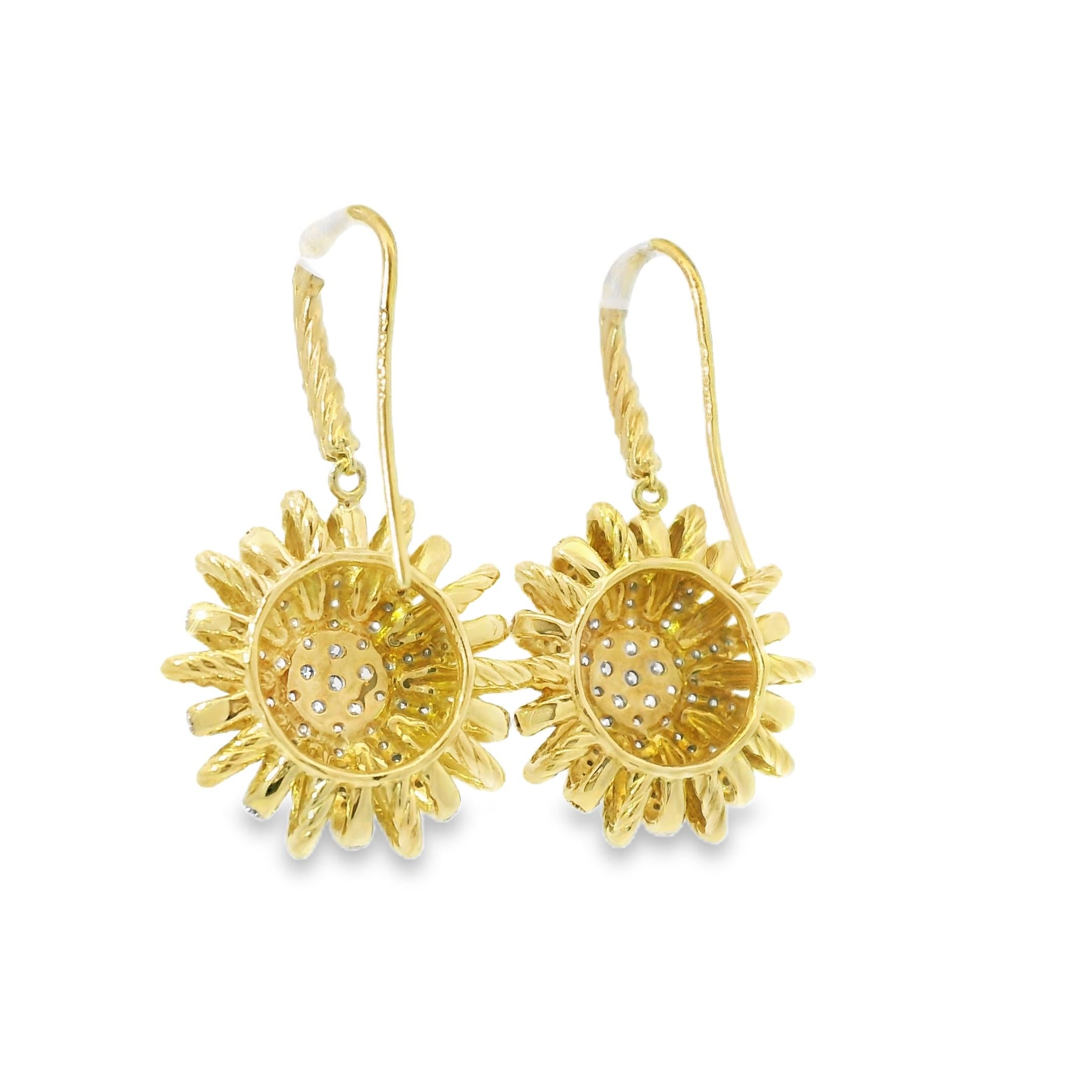 Round Cut David Yurman Natural Diamond 18-Karat Starburst Earrings In Stock For Sale