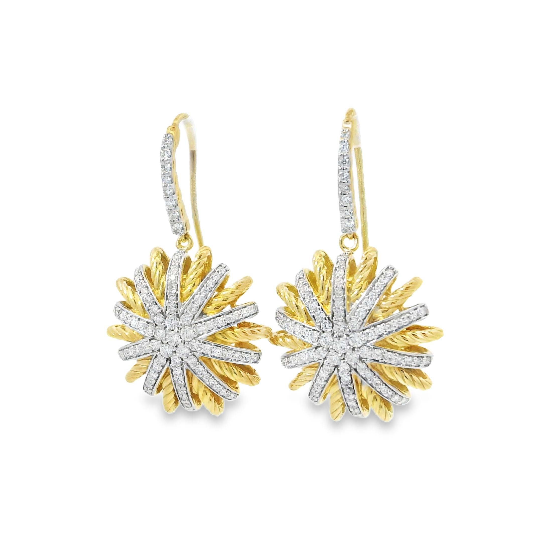 David Yurman Natural Diamond 18-Karat Starburst Earrings In Stock In Excellent Condition For Sale In Boca Raton, FL