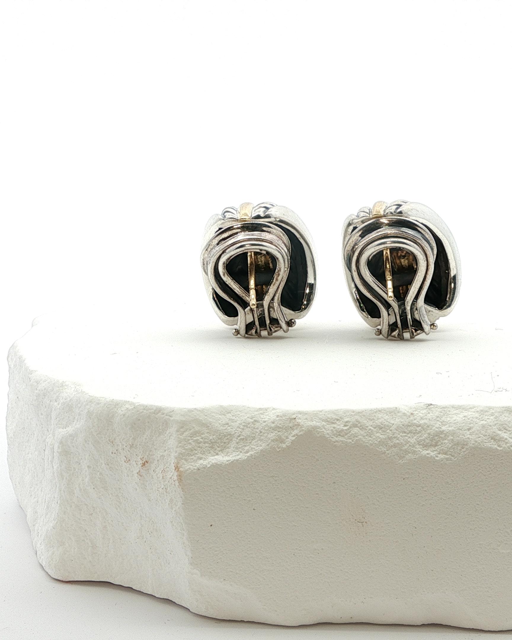 David Yurman Omega Back SS/14K Earrings In condizioni buone in vendita a Cohasset, MA