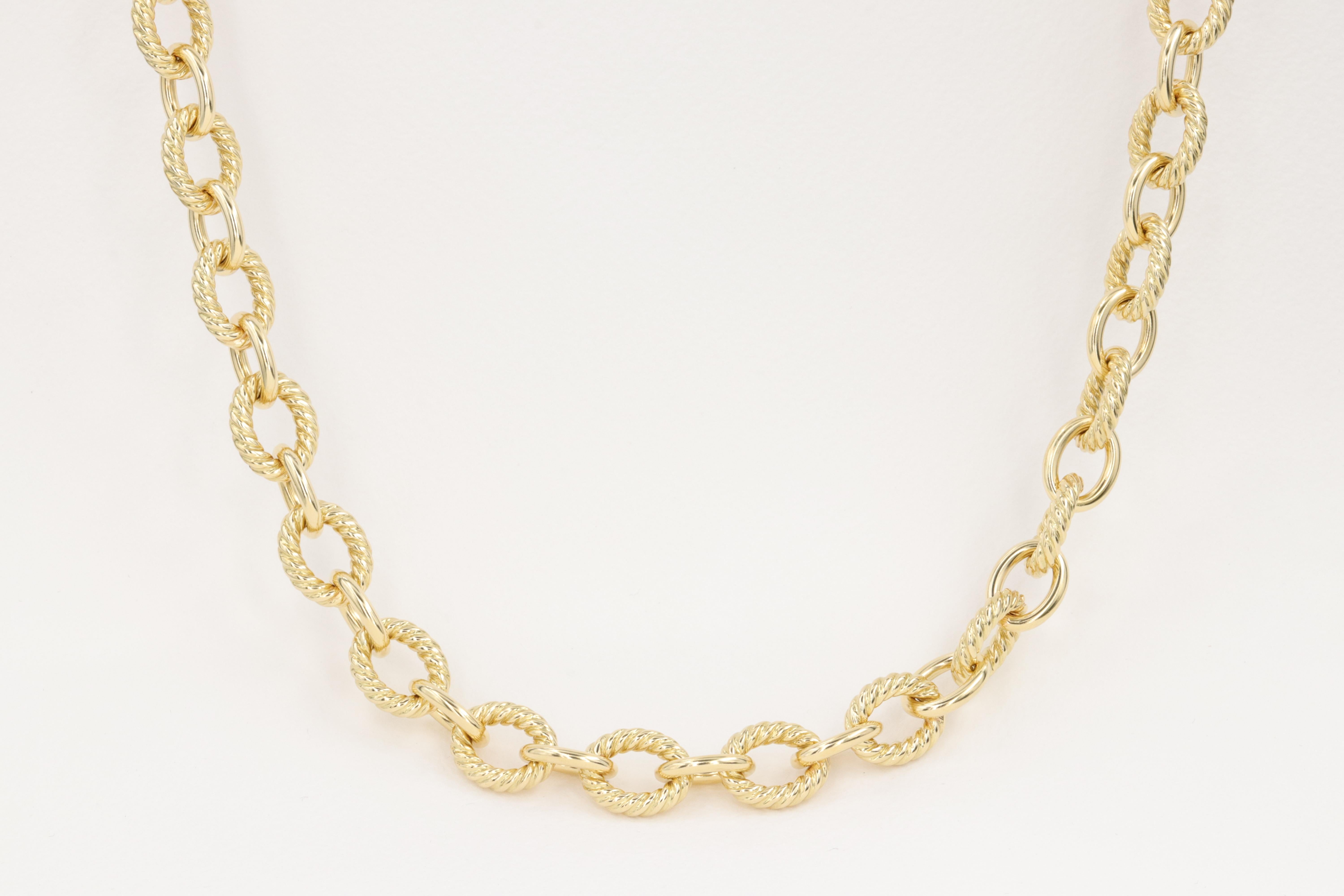 David Yurman Oval Cable Link Chain Necklace in 18 Karat Yellow Gold 22 Inches

Necklace:

Length - 22 inches
Width - 12.5mm (Twist Links)
Metal - 18 Karat Yellow Gold 
Weight - 82.5 Grams
         