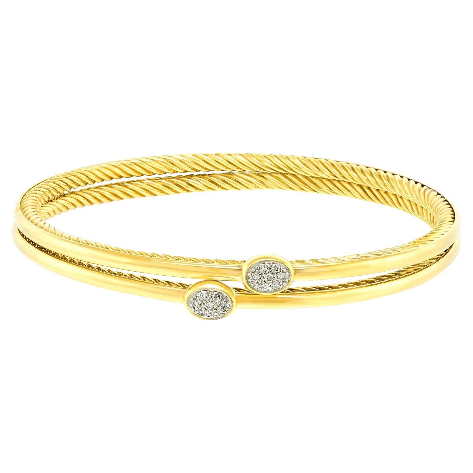 David Yurman Coppia di bracciali in oro con diamanti incastonati in vendita