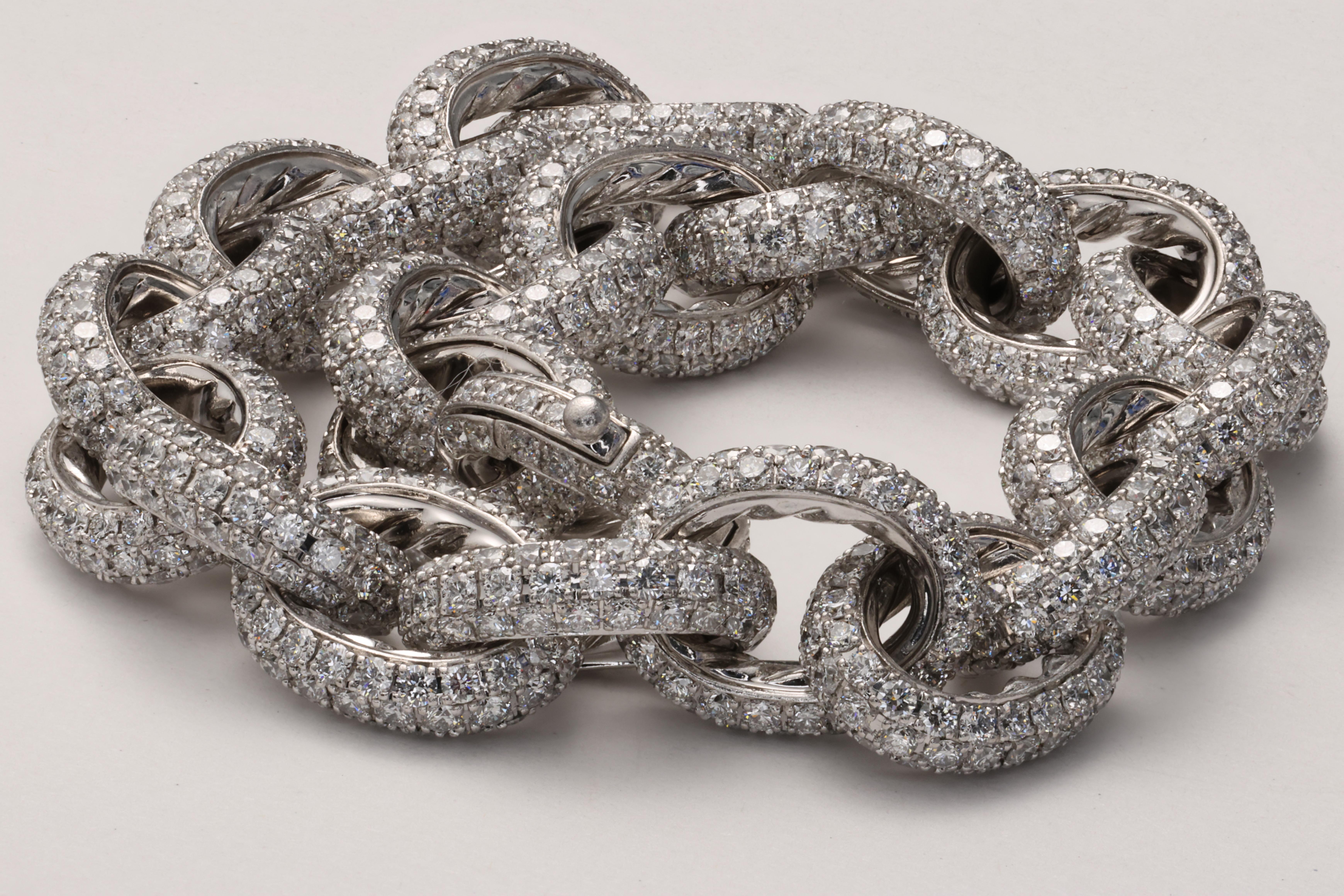 David Yurman Pave Chain Link Diamond Bracelet in 18 Karat White Gold For Sale 2