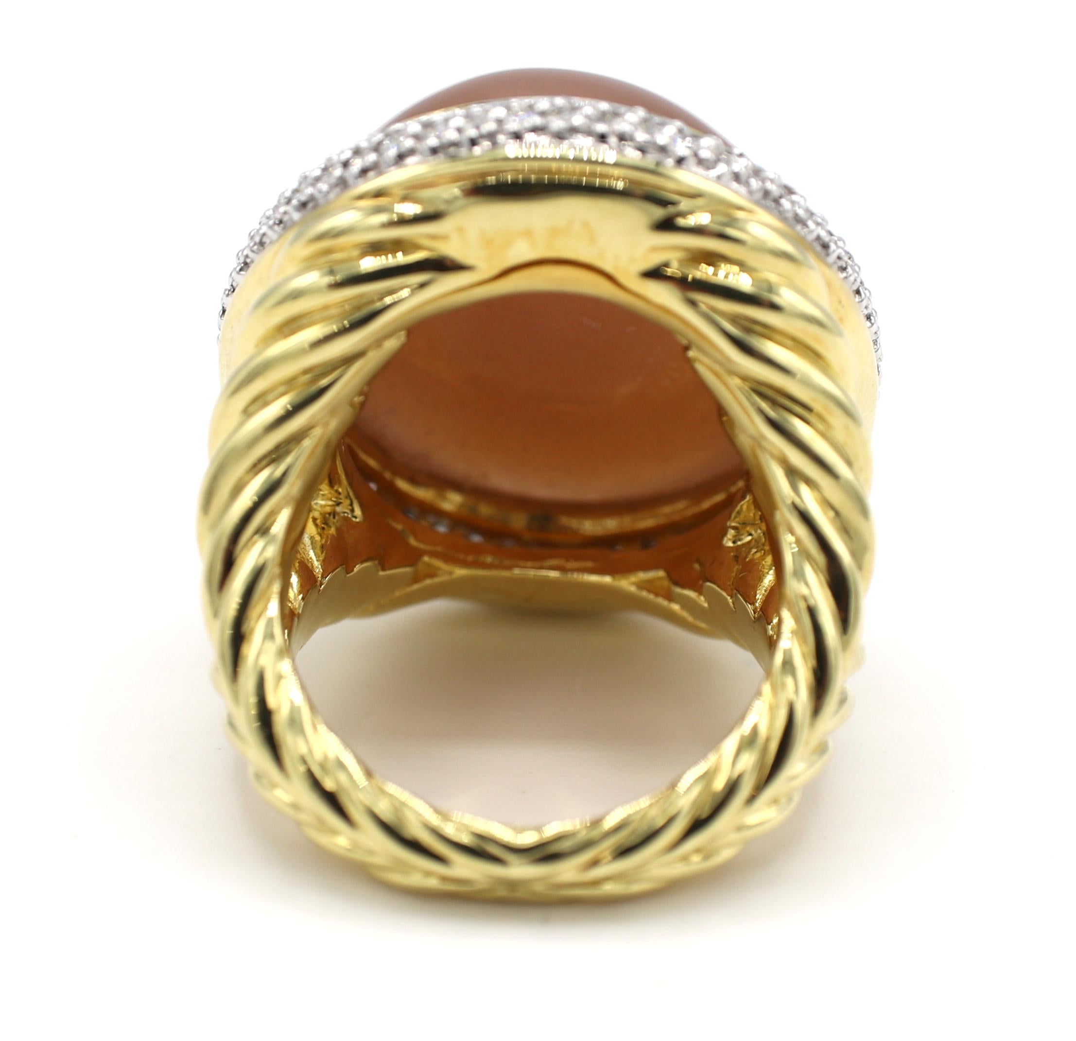 David Yurman Pfirsich-Mondstein & Diamant 18 Karat Gelbgold Cocktail-Ring (Moderne)