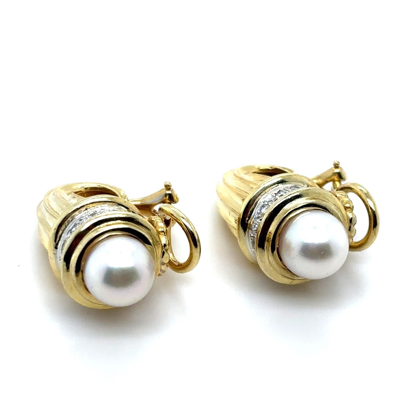 David Yurman Pearl Diamond Clip Earrings 14 Karat Yellow & White Gold In Good Condition For Sale In London, GB