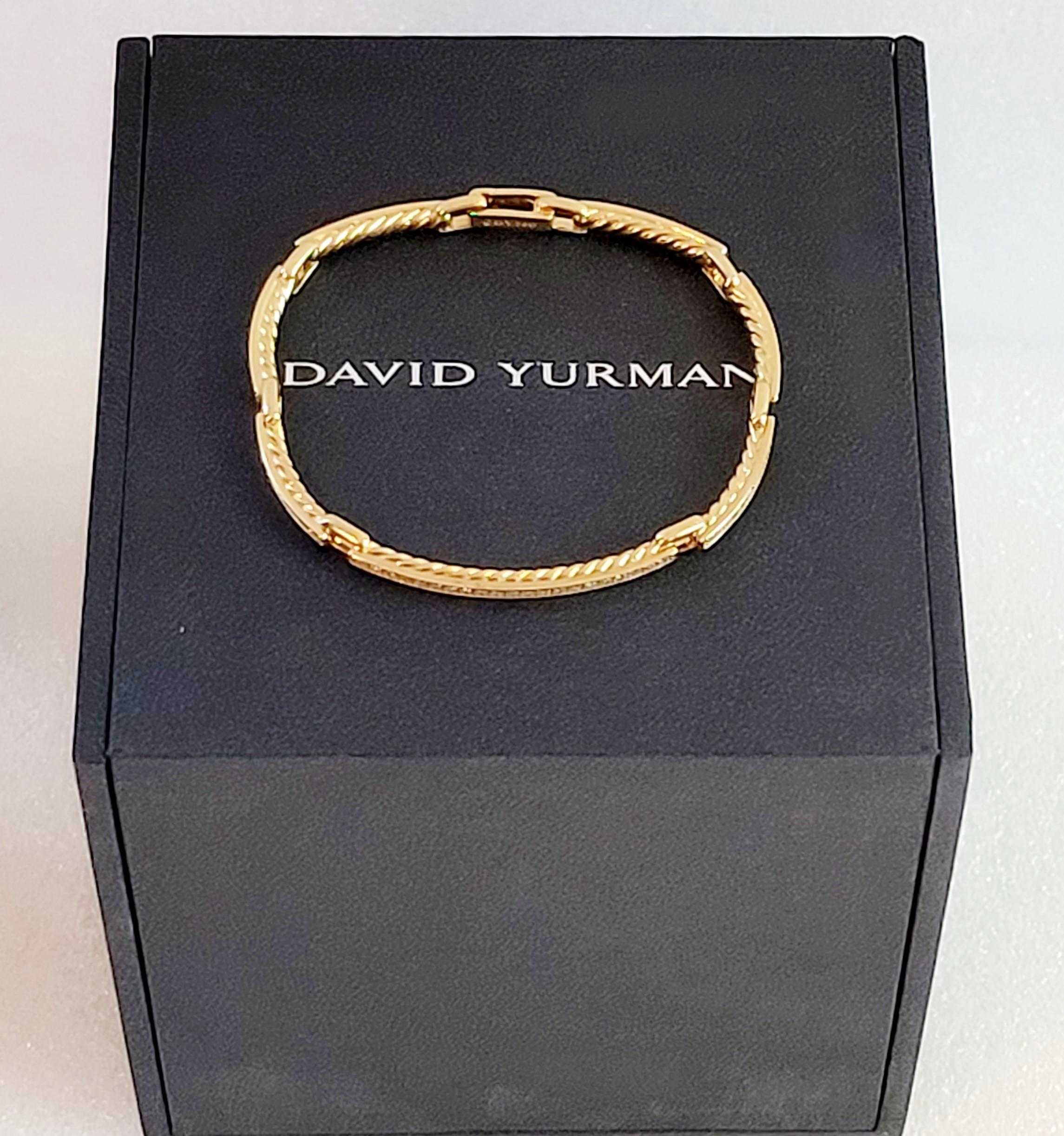 David Yurman Petite Pave Link Bracelet with Diamonds in 18K Gold, Size S In New Condition For Sale In New York, NY