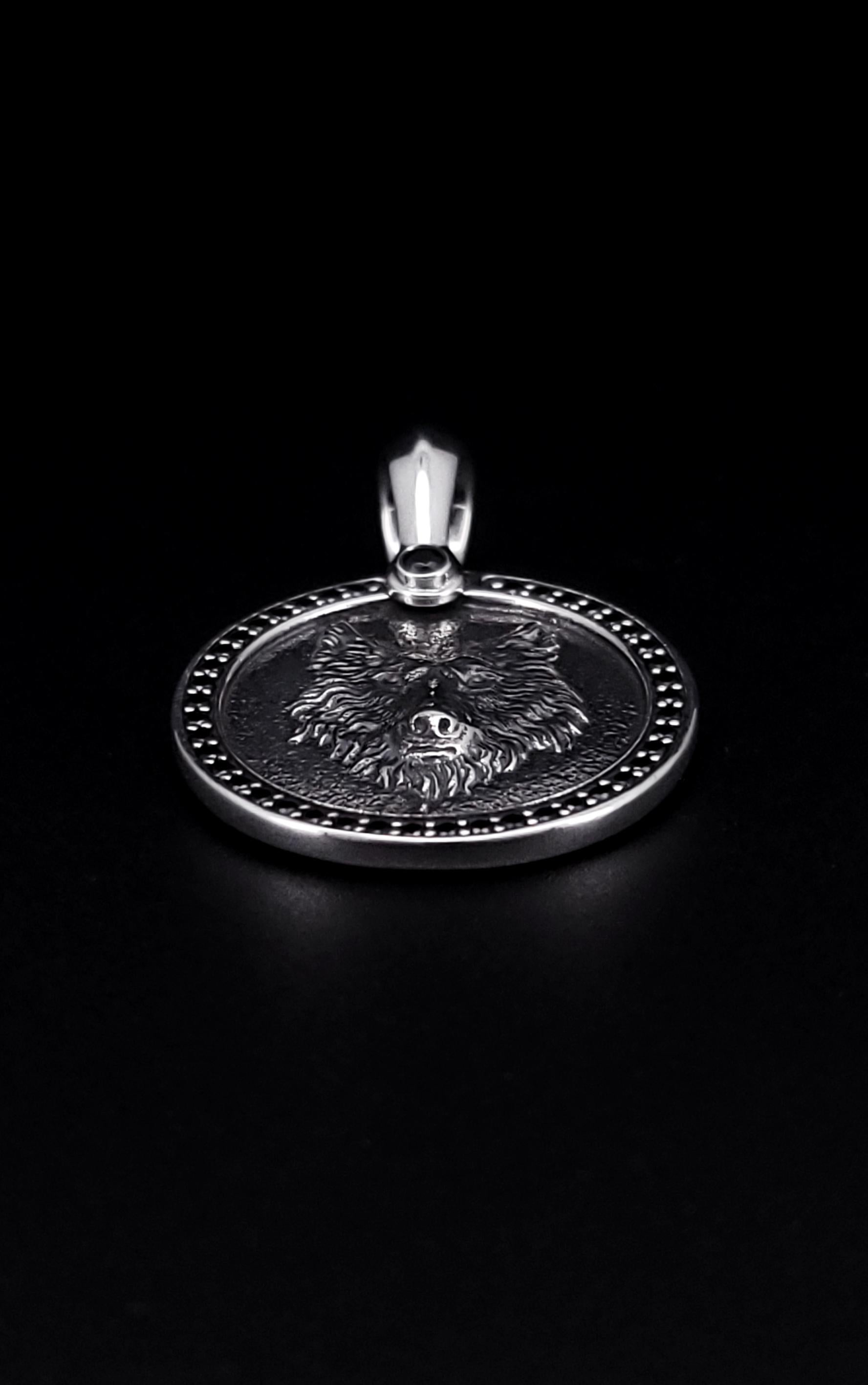The past and present converge in Petrvs®, which is inspired by ancient coins and stone carvings. Many designs reflect classical intaglios with intricate motifs that express gentlemanly qualities.

Sterling silver
Pavé-set black diamonds, 0.30 total