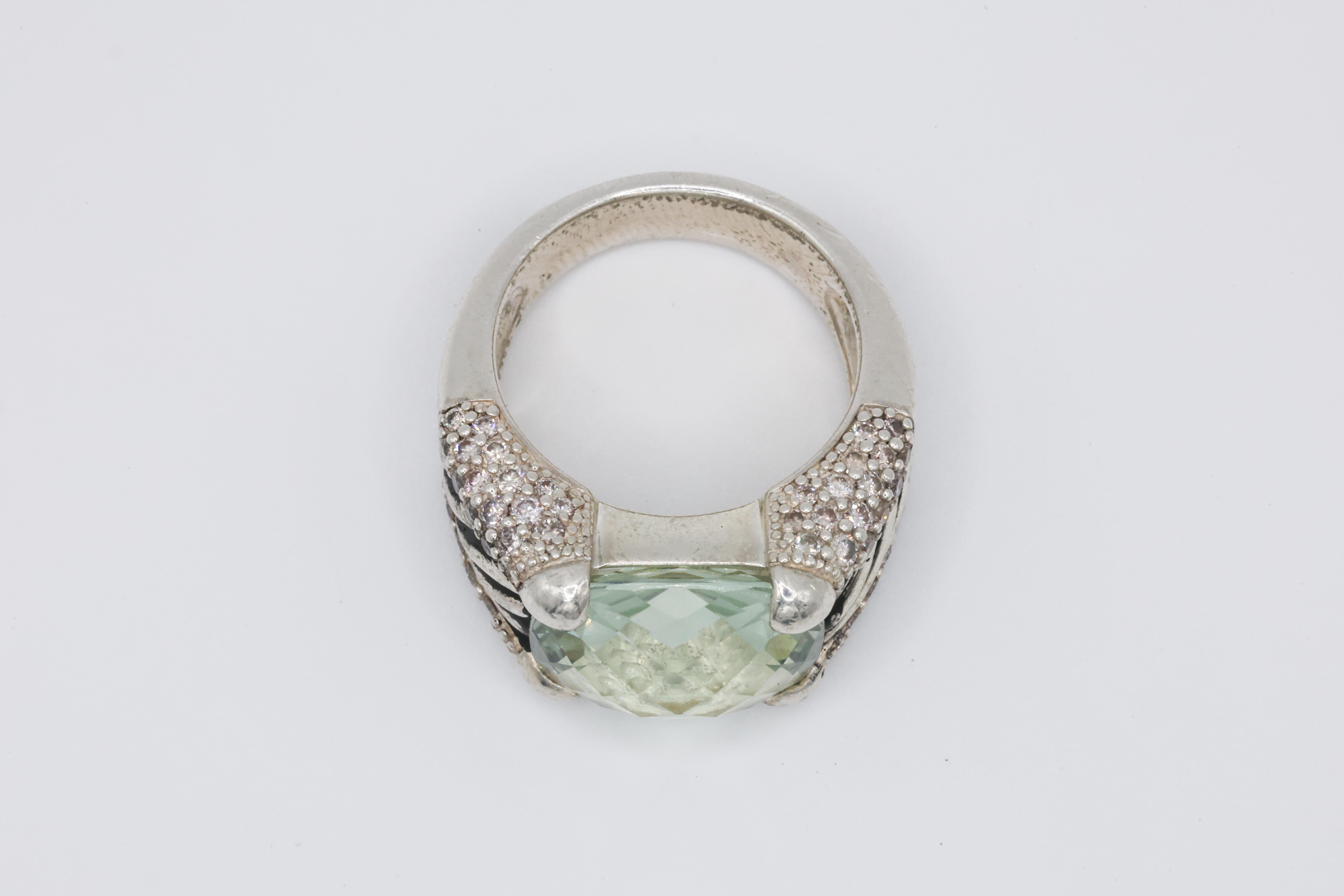 -Size: 7
-Marks: 925
-Sterling Silver
-Featuring Checkerboard Cushion & Rectangular Prasiolite