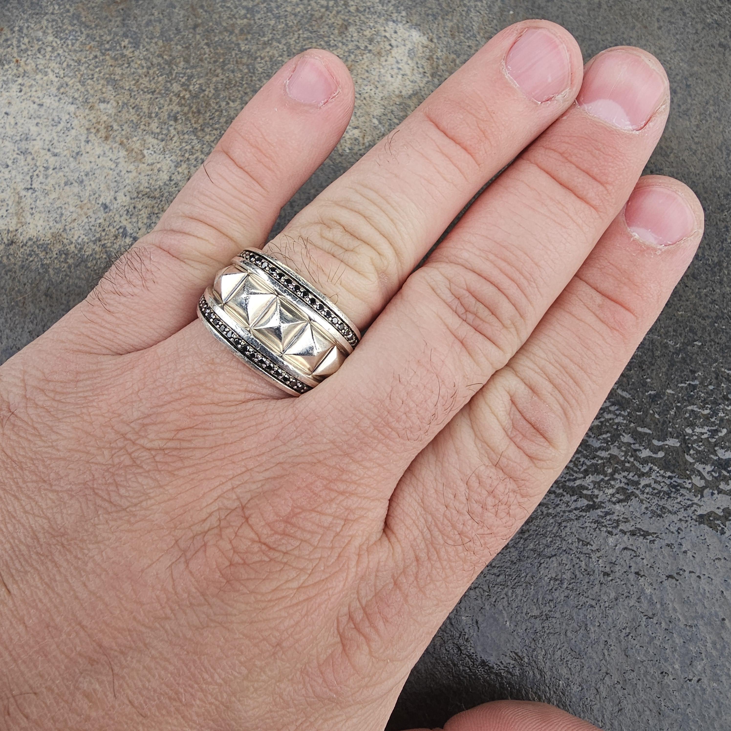 David Yurman Pyramiden Siegelring Band Schwarzer Diamant .45ct sz 11 1250 im Zustand „Gut“ im Angebot in Northbrook, IL