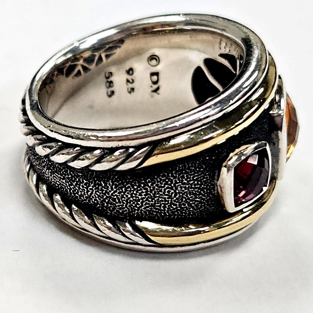 Taille coussin David Yurman Renaissance 3-Stone Ring in Sterling Silver & 14K Citrine Garnet (bague à trois pierres en argent sterling et grenat) en vente