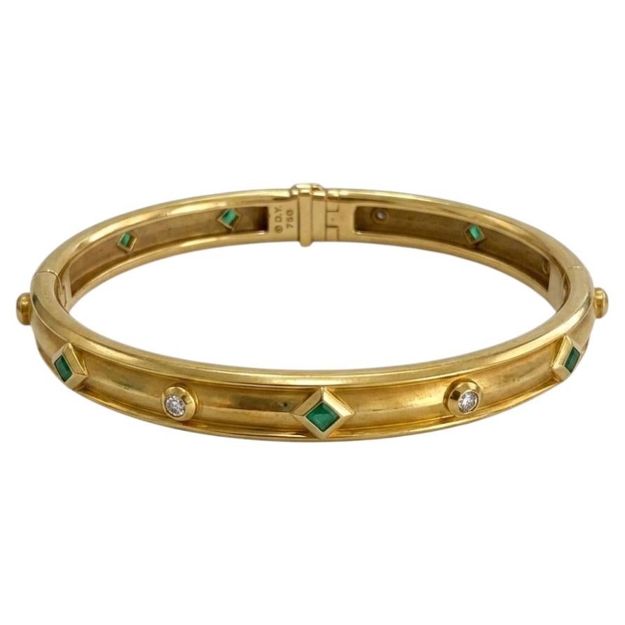 David Yurman Renaissance Emerald and Diamond 18k Yellow Gold Bangle Bracelet For Sale